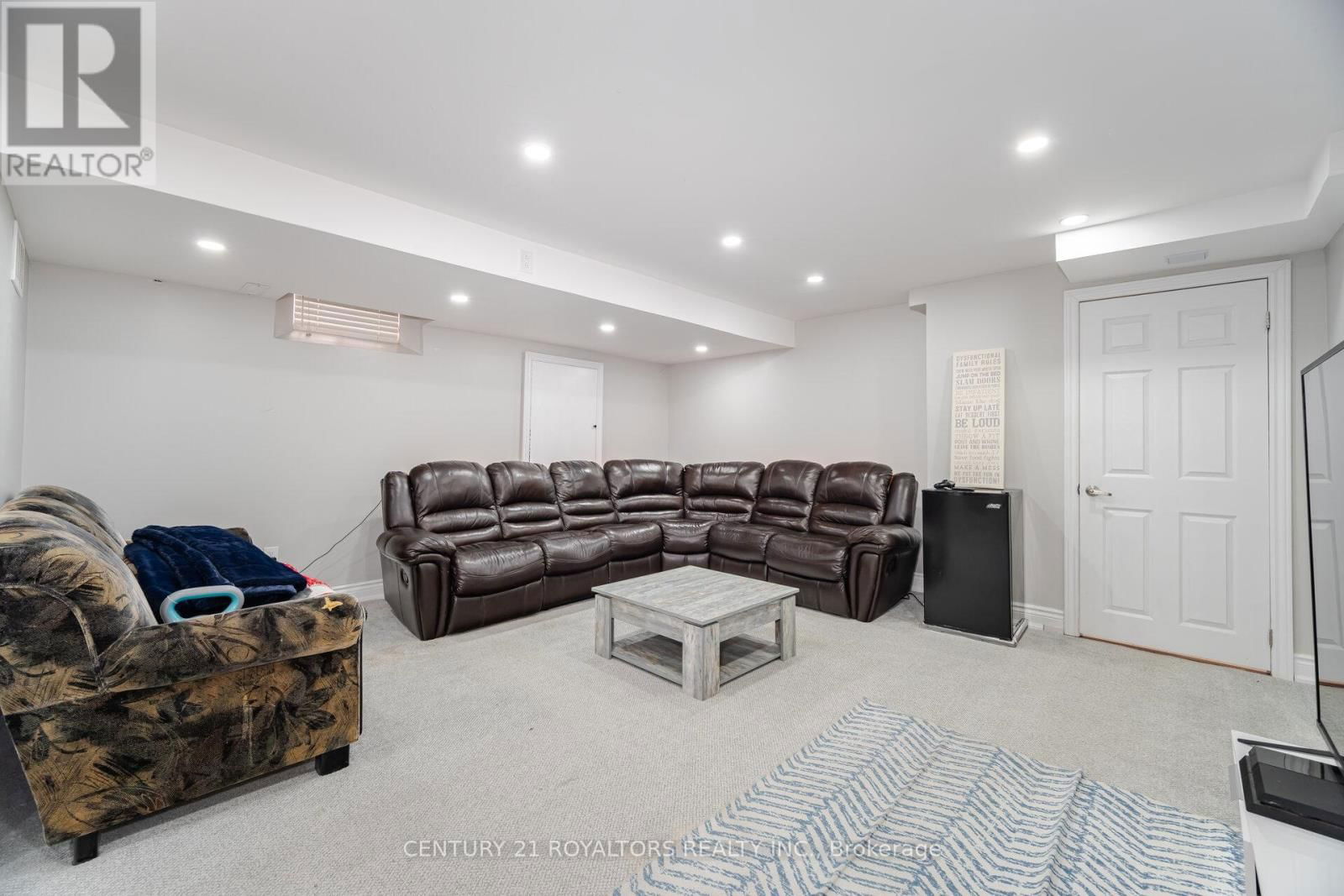 66 KALMIA ROAD Image 29