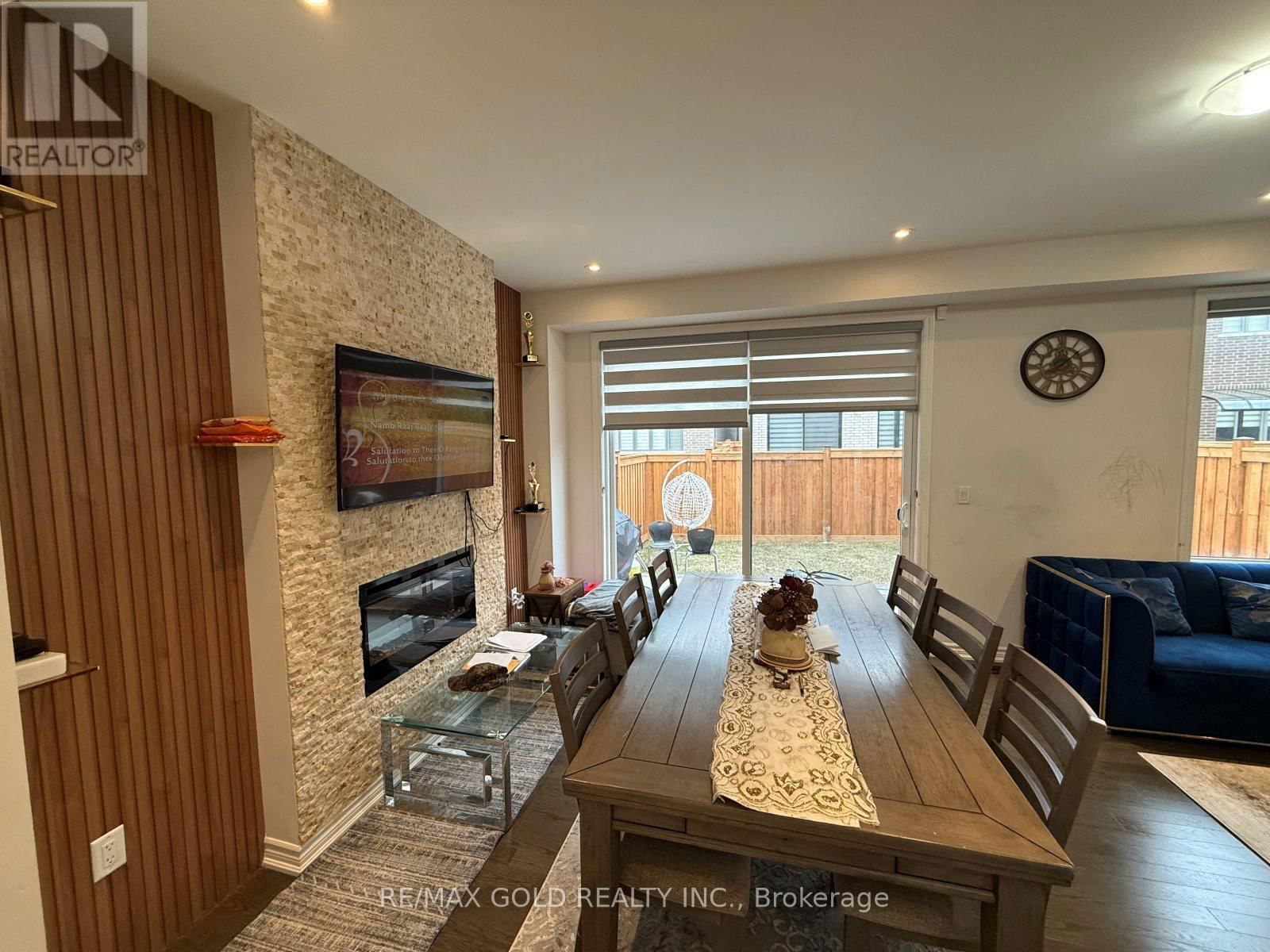 55 CALABRIA DRIVE Image 13