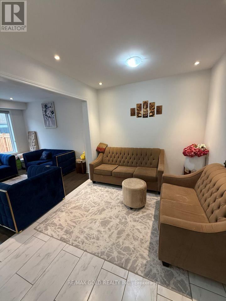 55 CALABRIA DRIVE Image 17