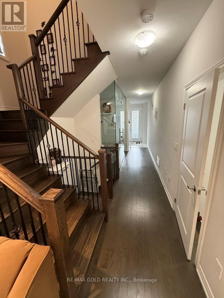 55 CALABRIA DRIVE Image 20