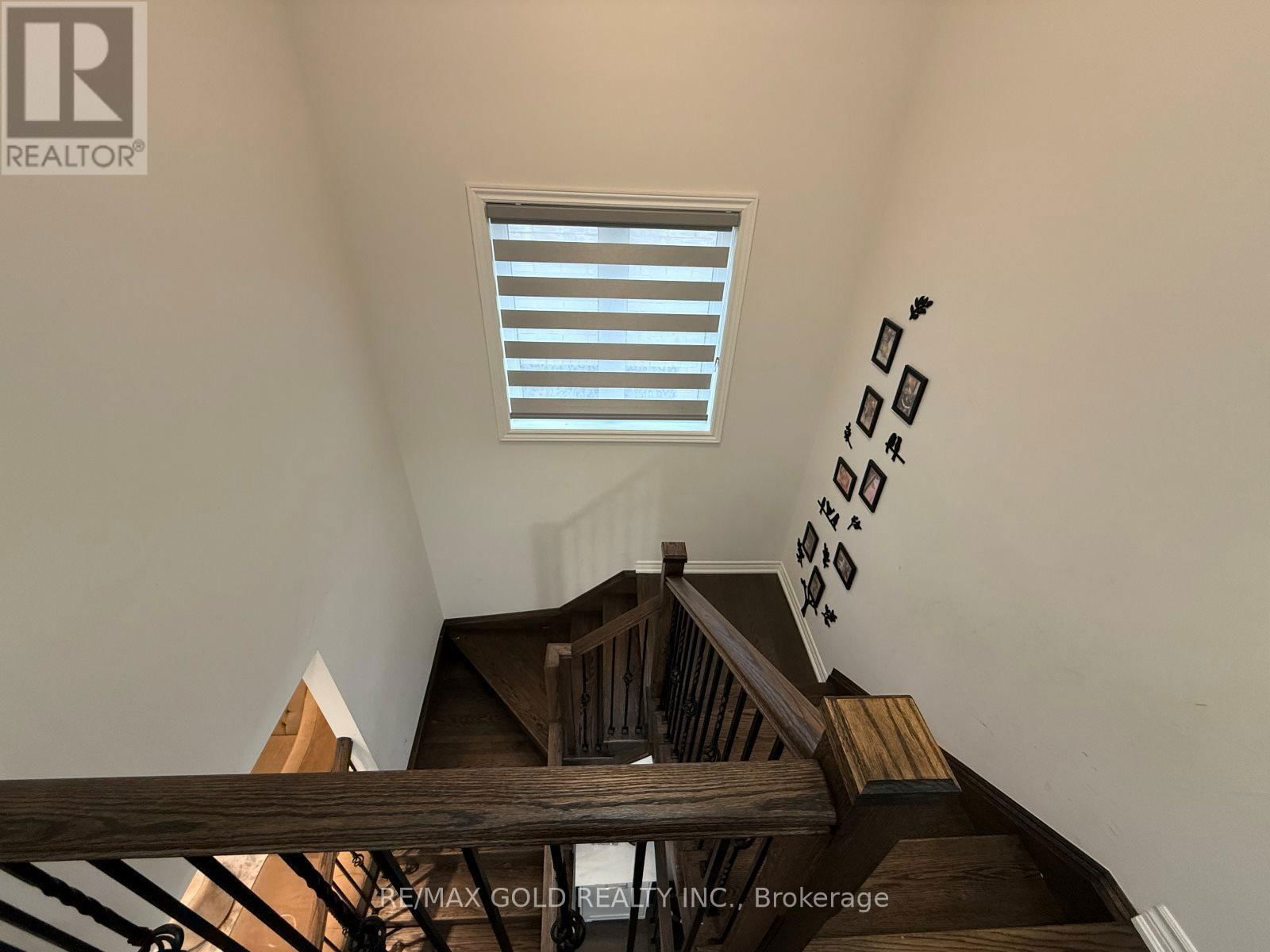 55 CALABRIA DRIVE Image 28