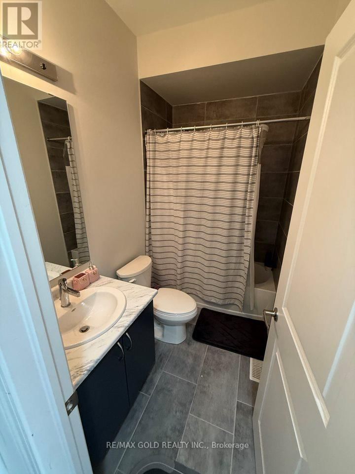 55 CALABRIA DRIVE Image 29