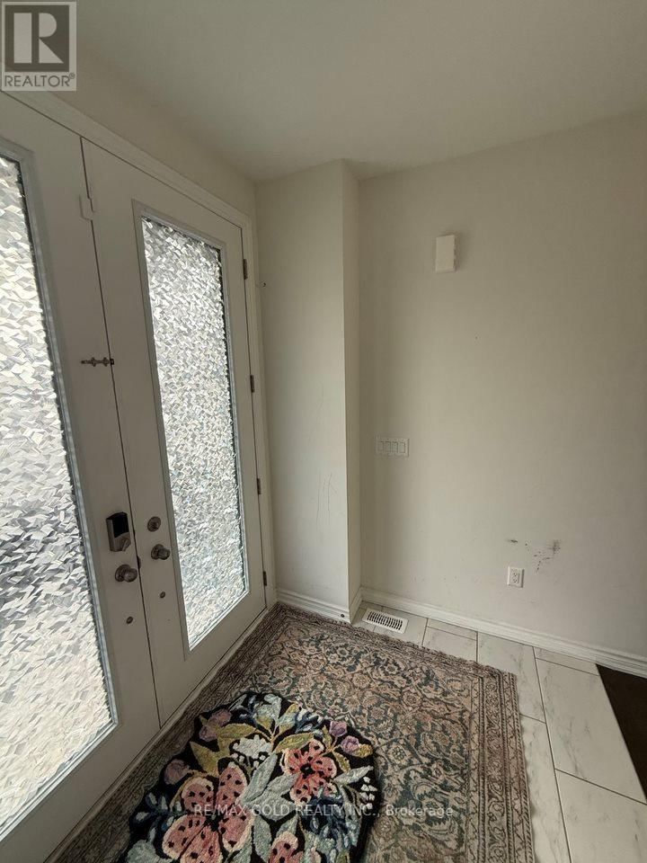 55 CALABRIA DRIVE Image 3