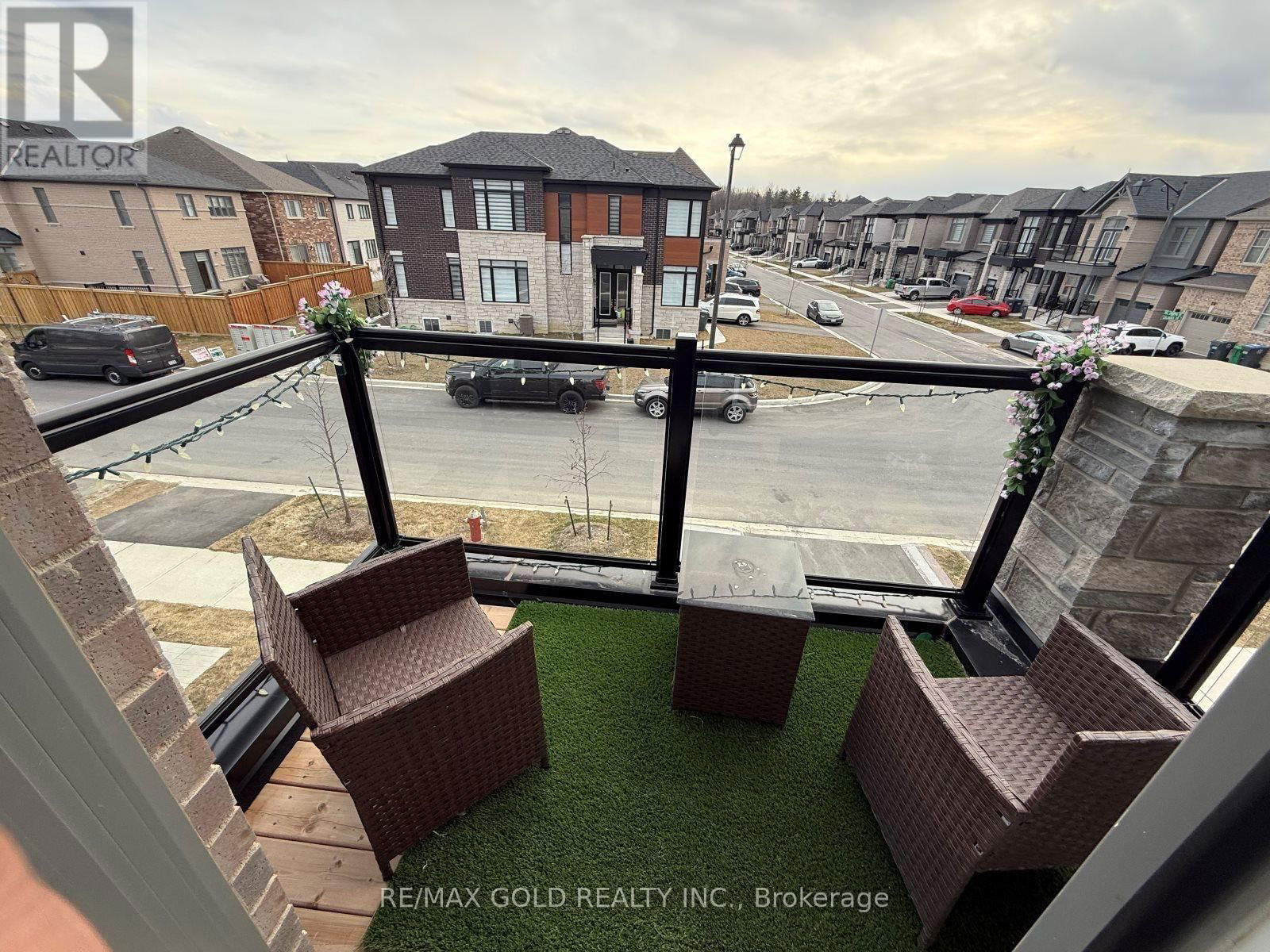55 CALABRIA DRIVE Image 33