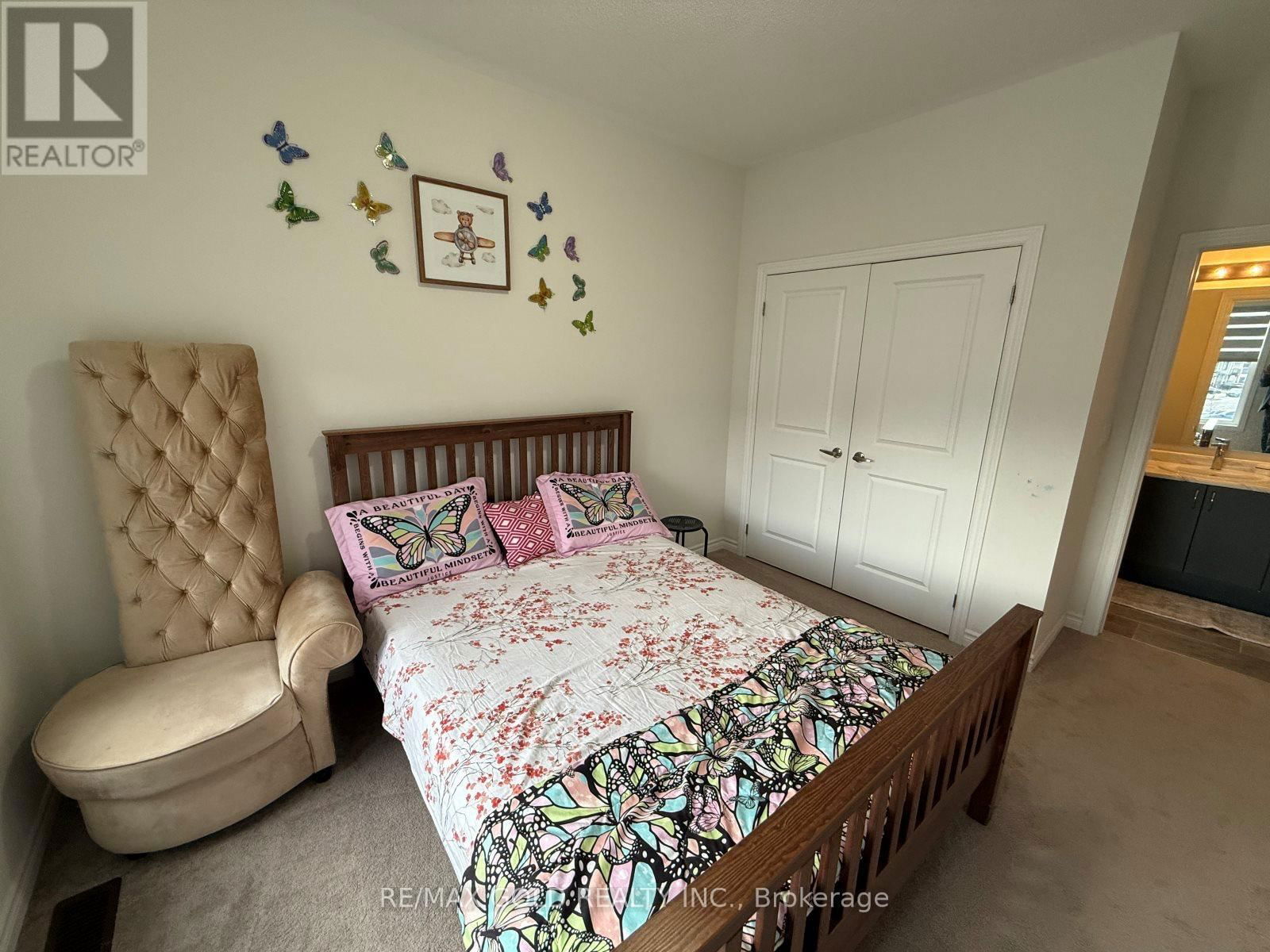 55 CALABRIA DRIVE Image 36