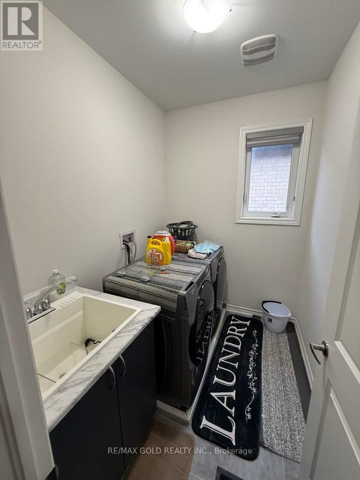55 CALABRIA DRIVE Image 39