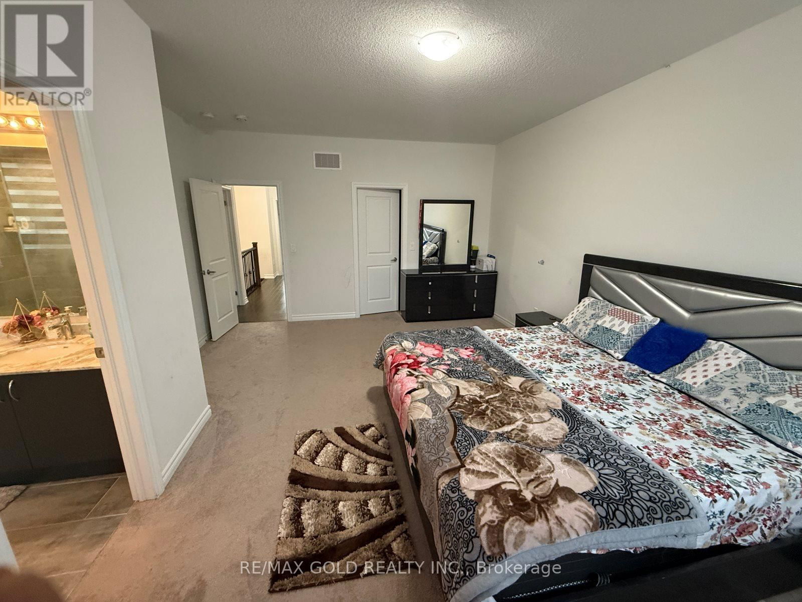 55 CALABRIA DRIVE Image 43