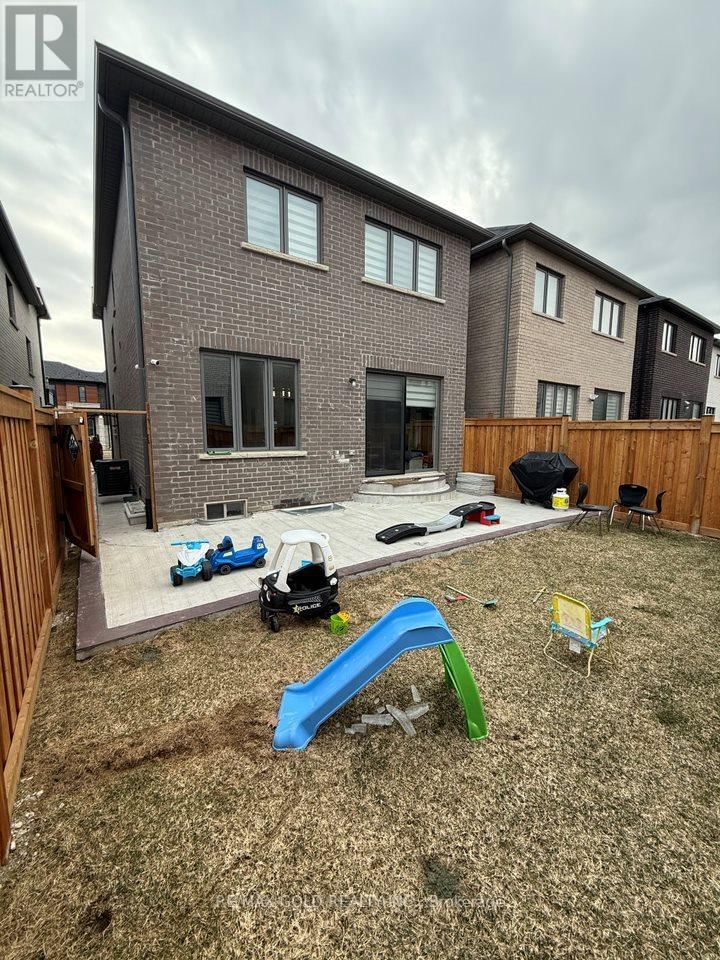 55 CALABRIA DRIVE Image 47