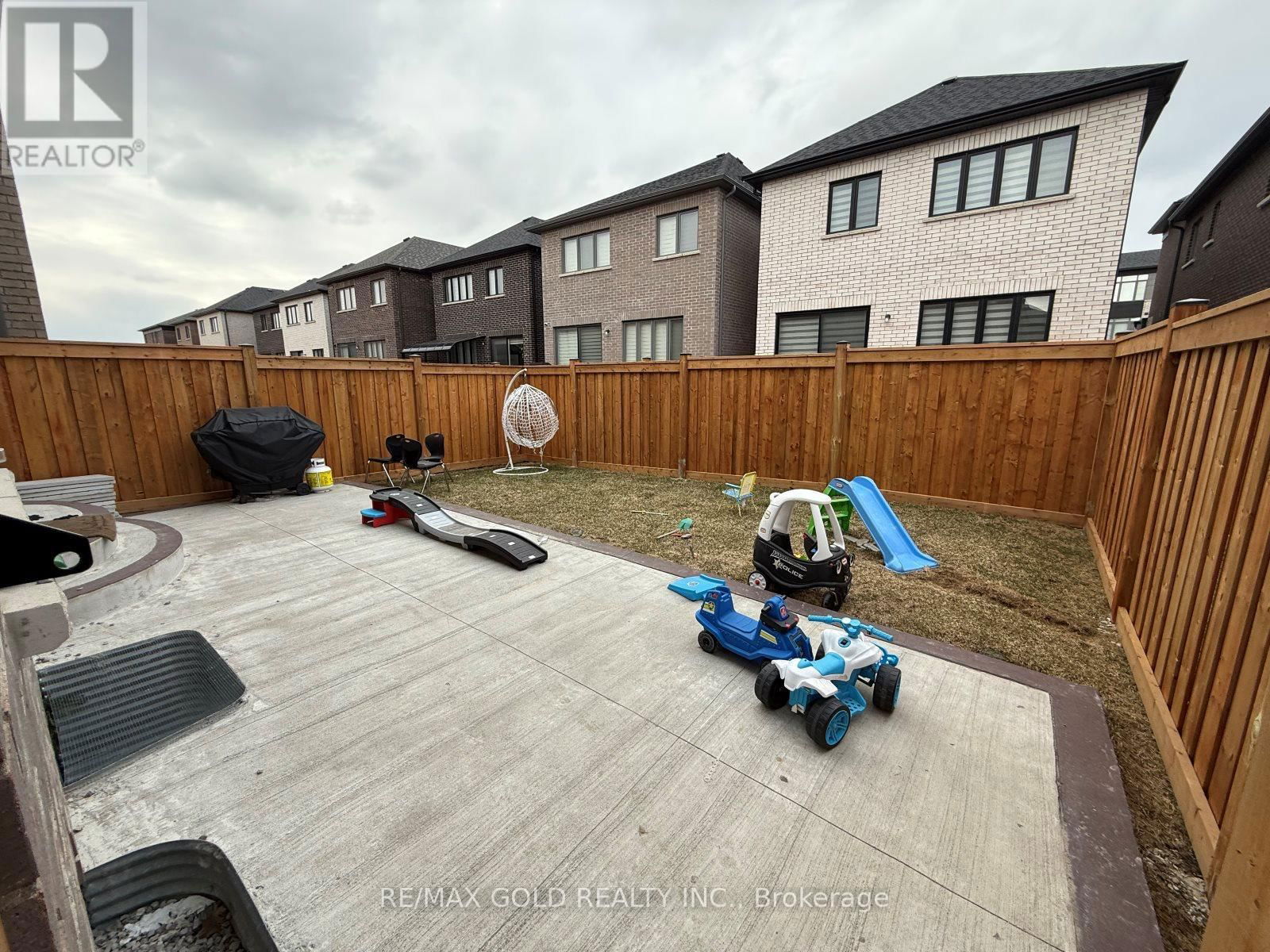 55 CALABRIA DRIVE Image 48