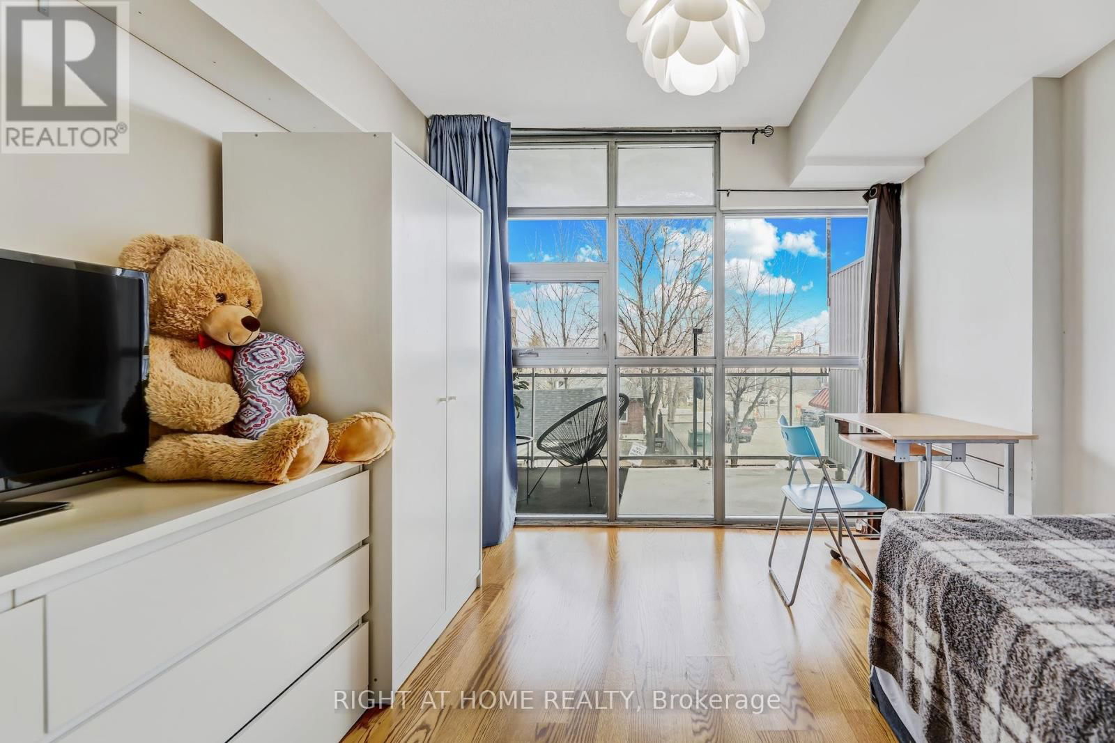 201 - 2464 WESTON ROAD Image 11