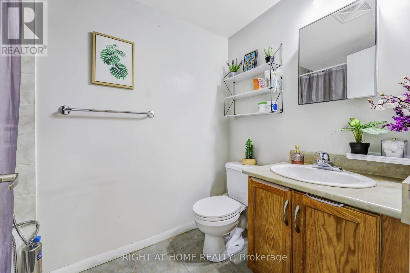 201 - 2464 WESTON ROAD Image 16