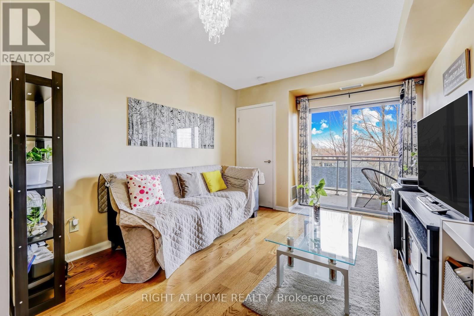 201 - 2464 WESTON ROAD Image 3