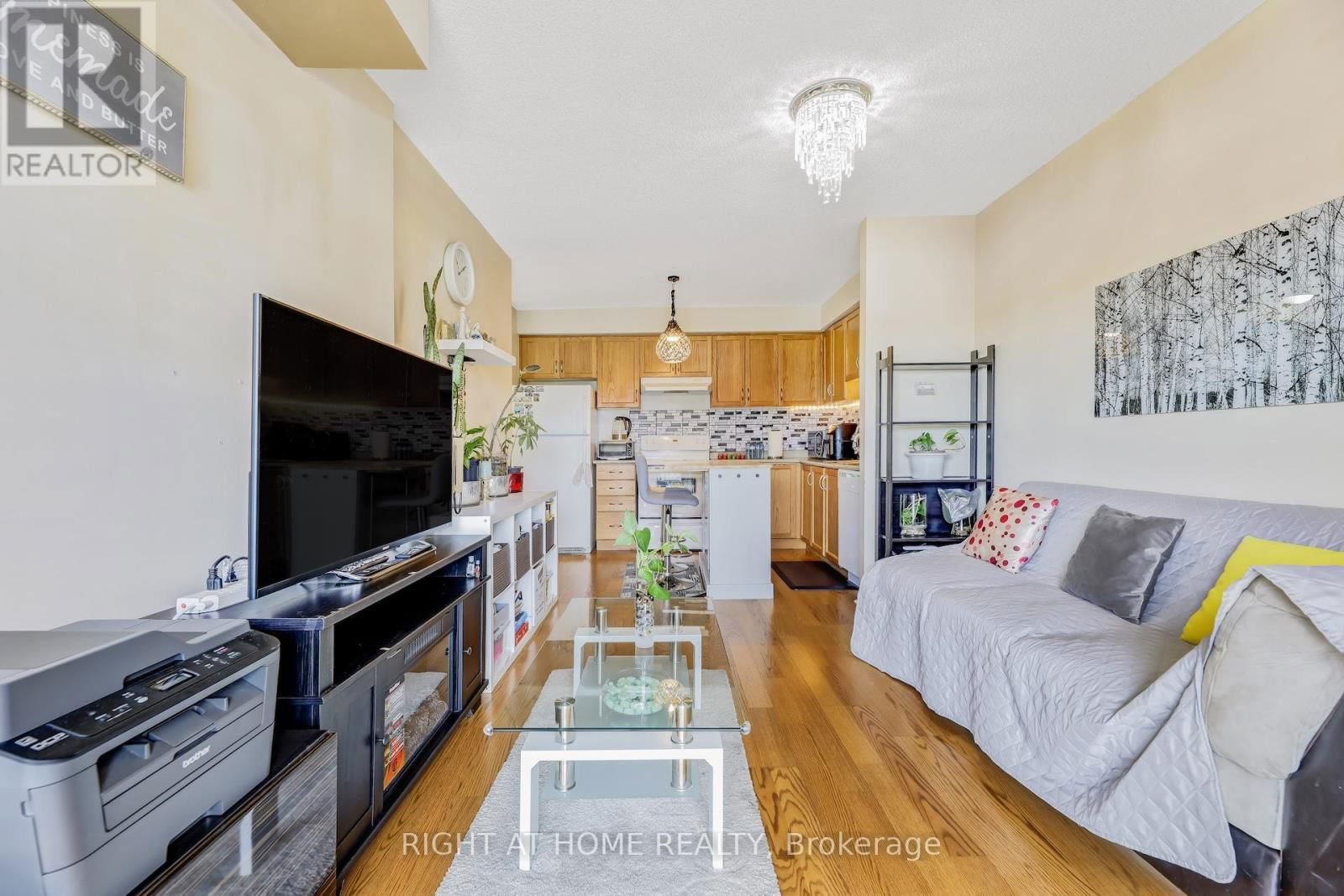 201 - 2464 WESTON ROAD Image 8