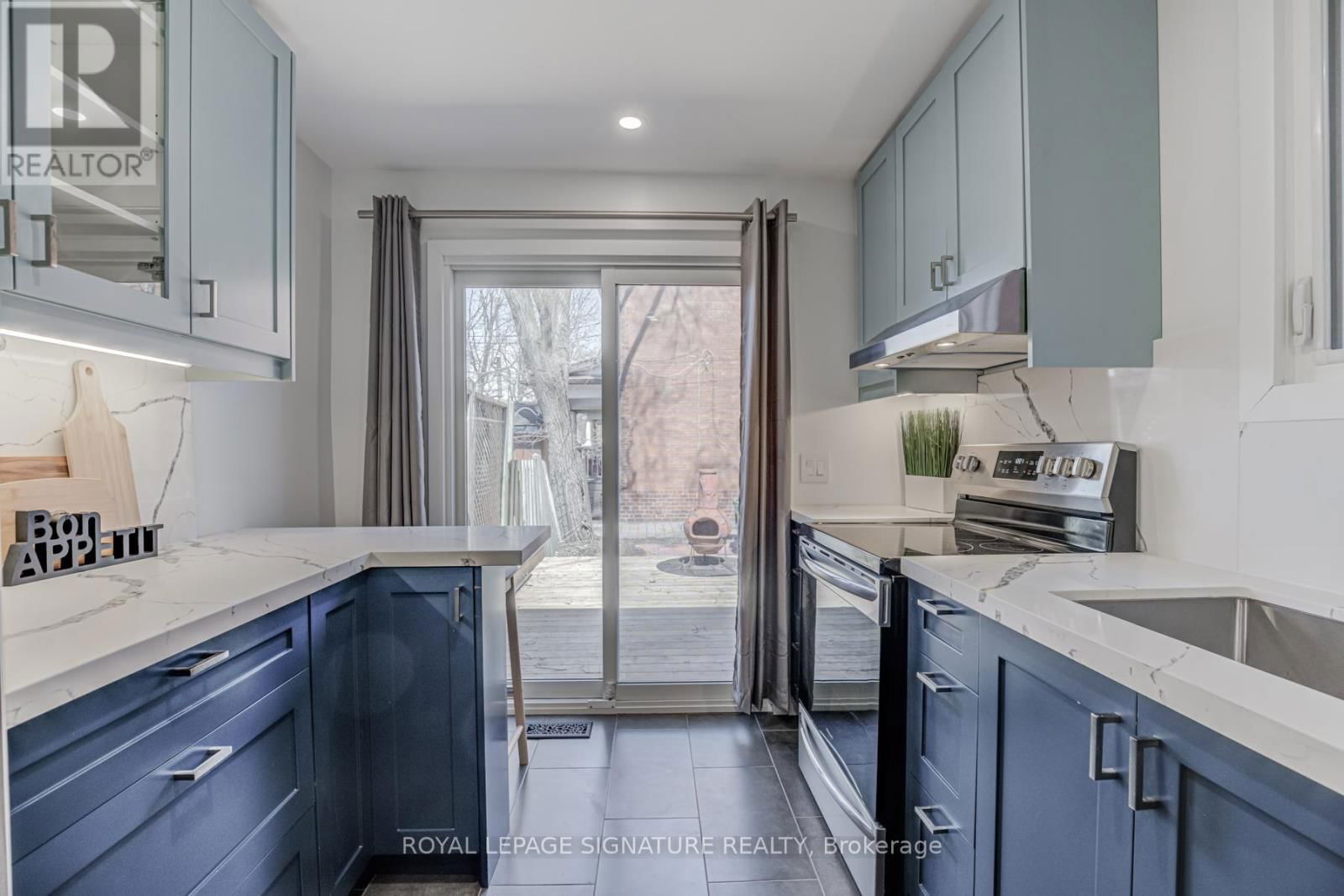 18 PAGE AVENUE Image 13
