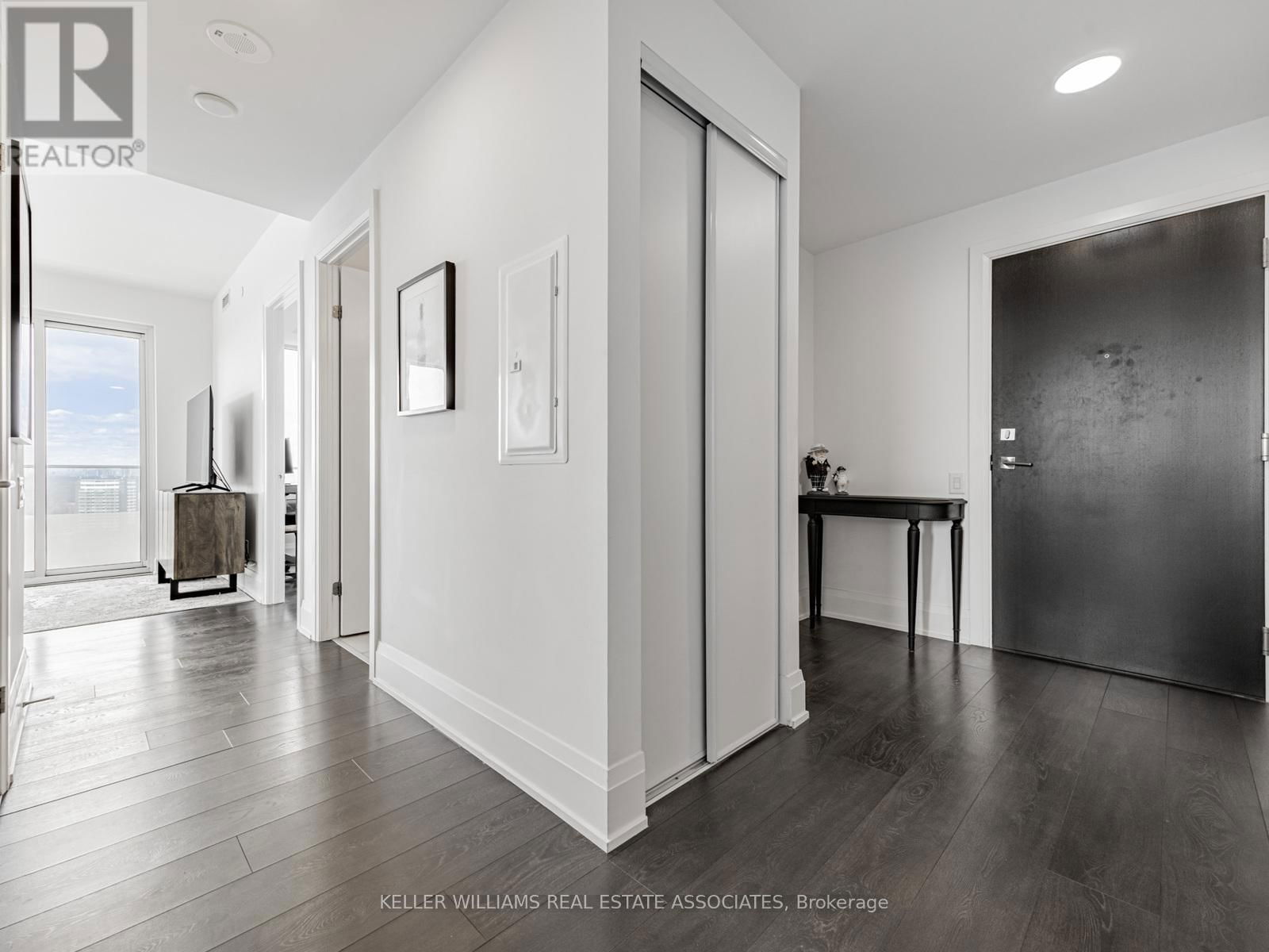 1802 - 20 BRIN DRIVE Image 4