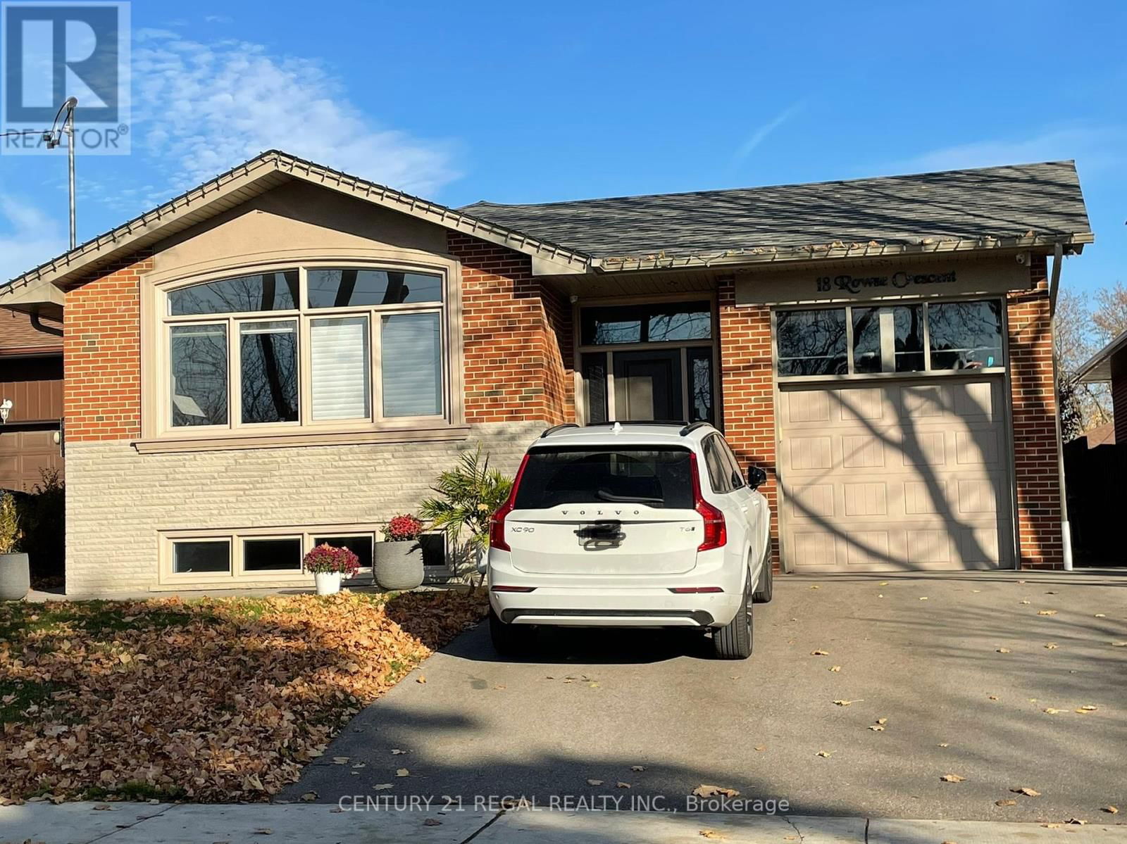 18 ROWSE CRESCENT Image 1