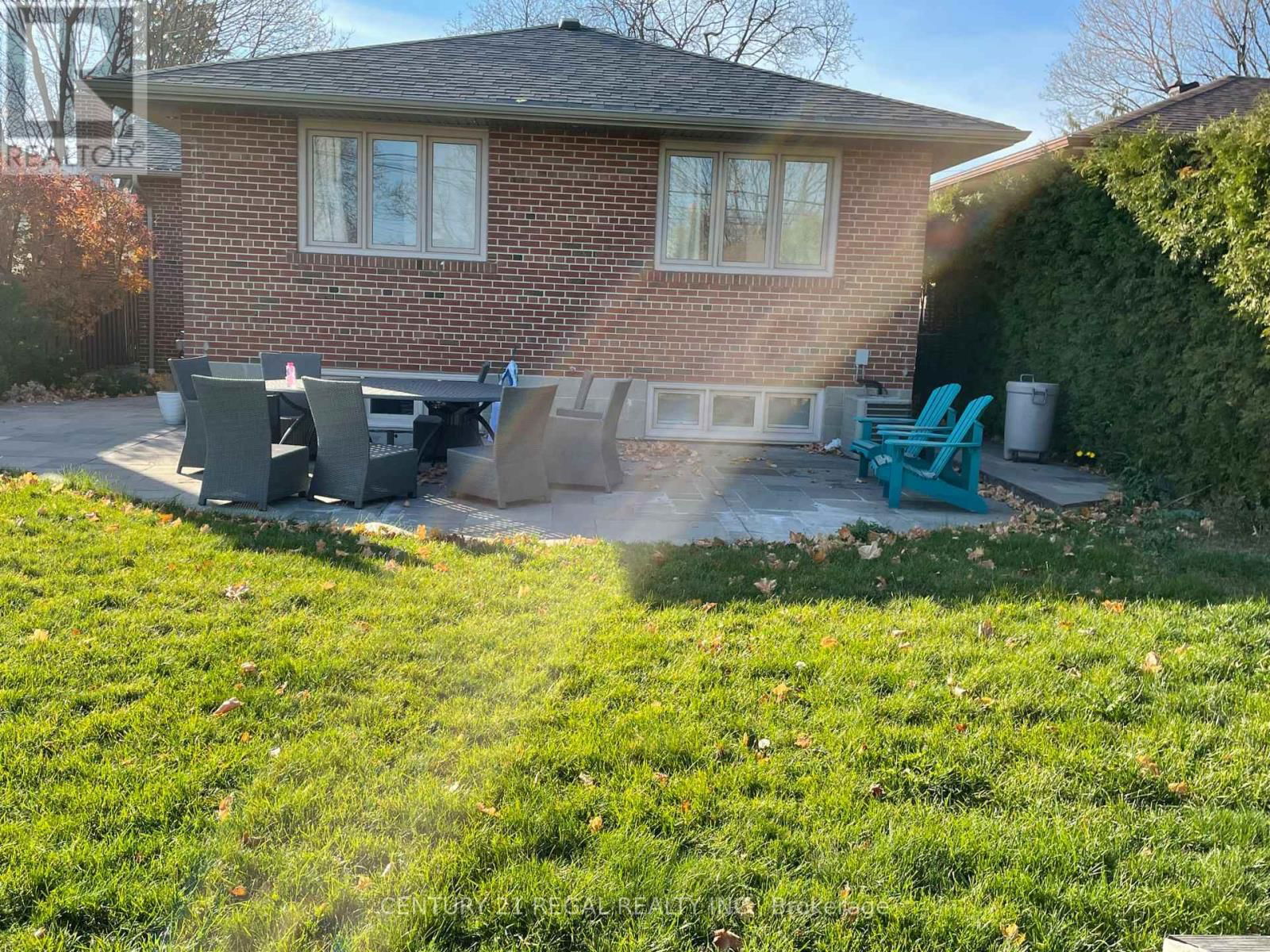 18 ROWSE CRESCENT Image 24
