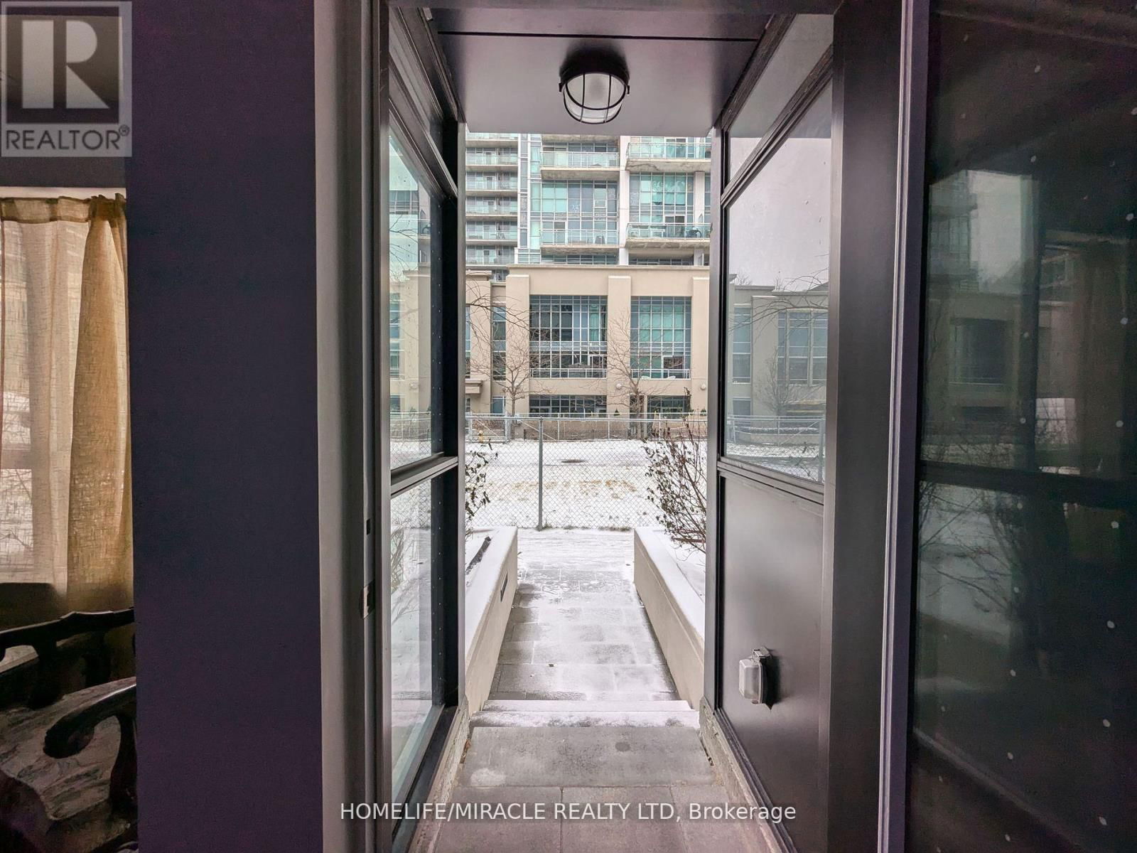 109 - 251 MANITOBA STREET Image 11