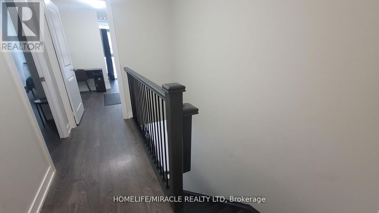 109 - 251 MANITOBA STREET Image 23