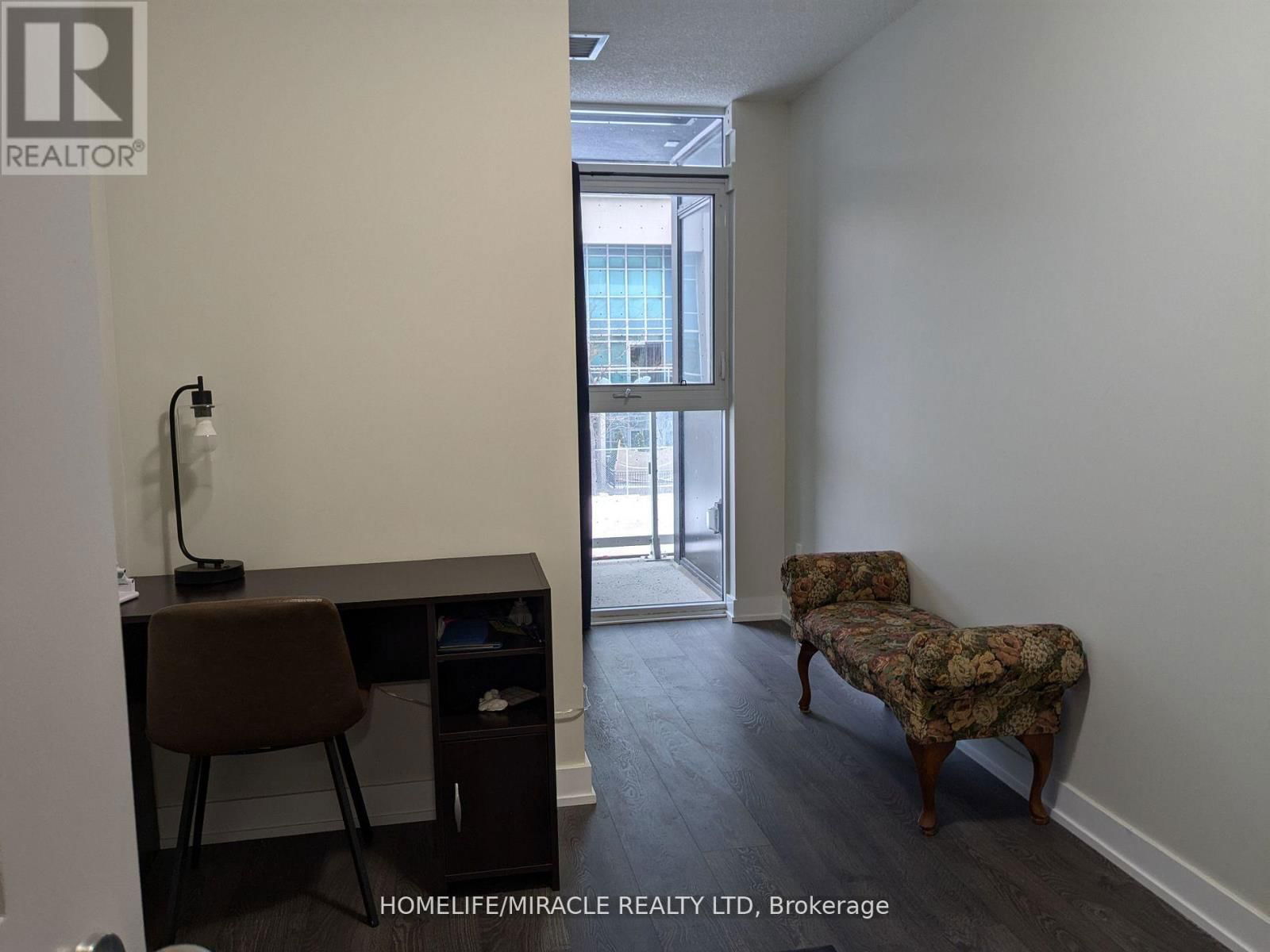 109 - 251 MANITOBA STREET Image 24
