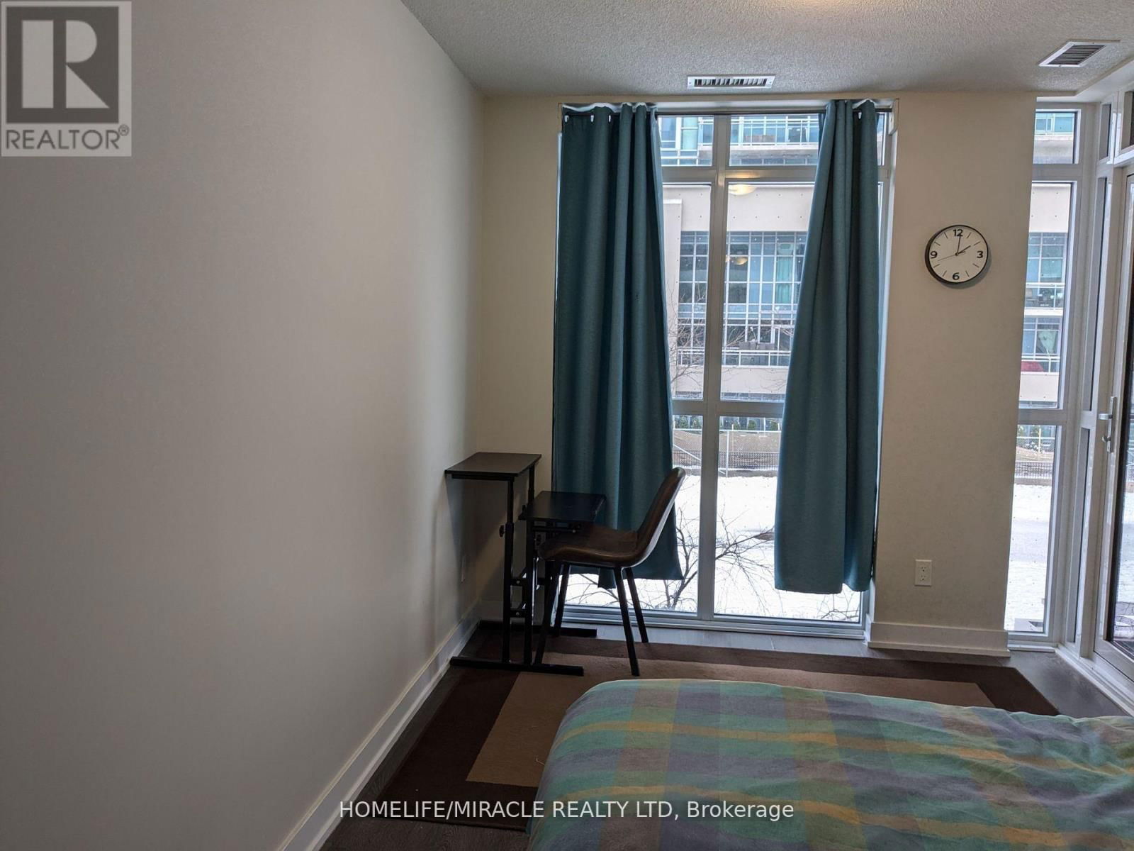 109 - 251 MANITOBA STREET Image 26