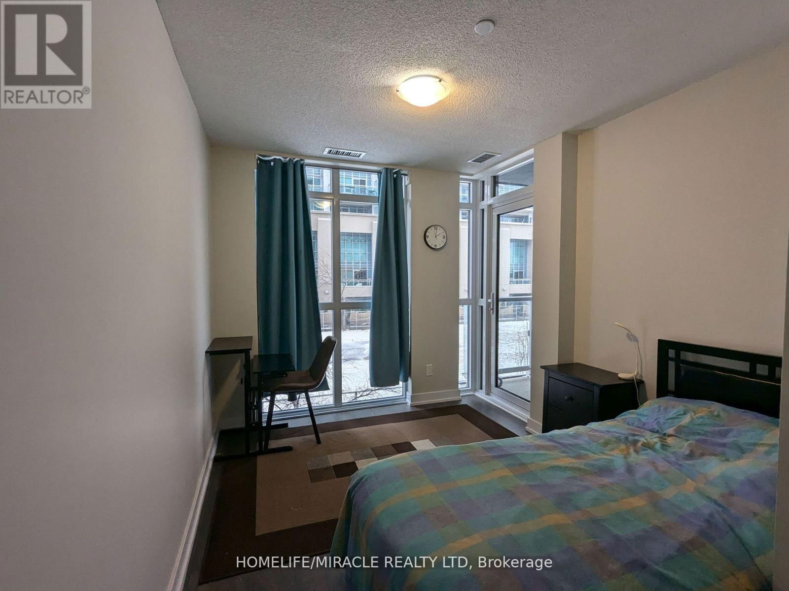 109 - 251 MANITOBA STREET Image 27