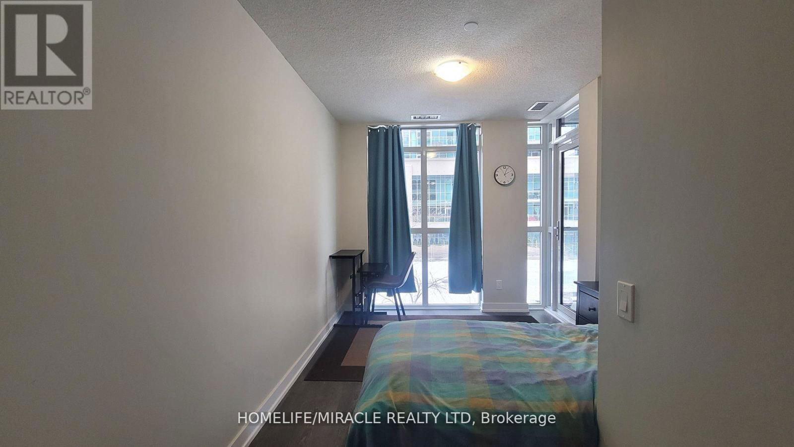109 - 251 MANITOBA STREET Image 28