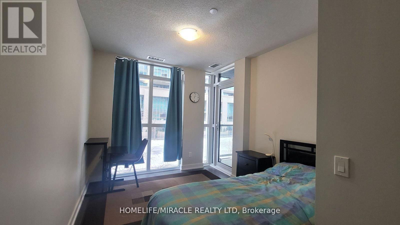109 - 251 MANITOBA STREET Image 29