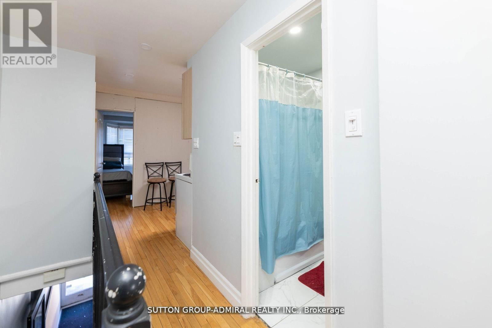 1085 WESTON ROAD Image 14