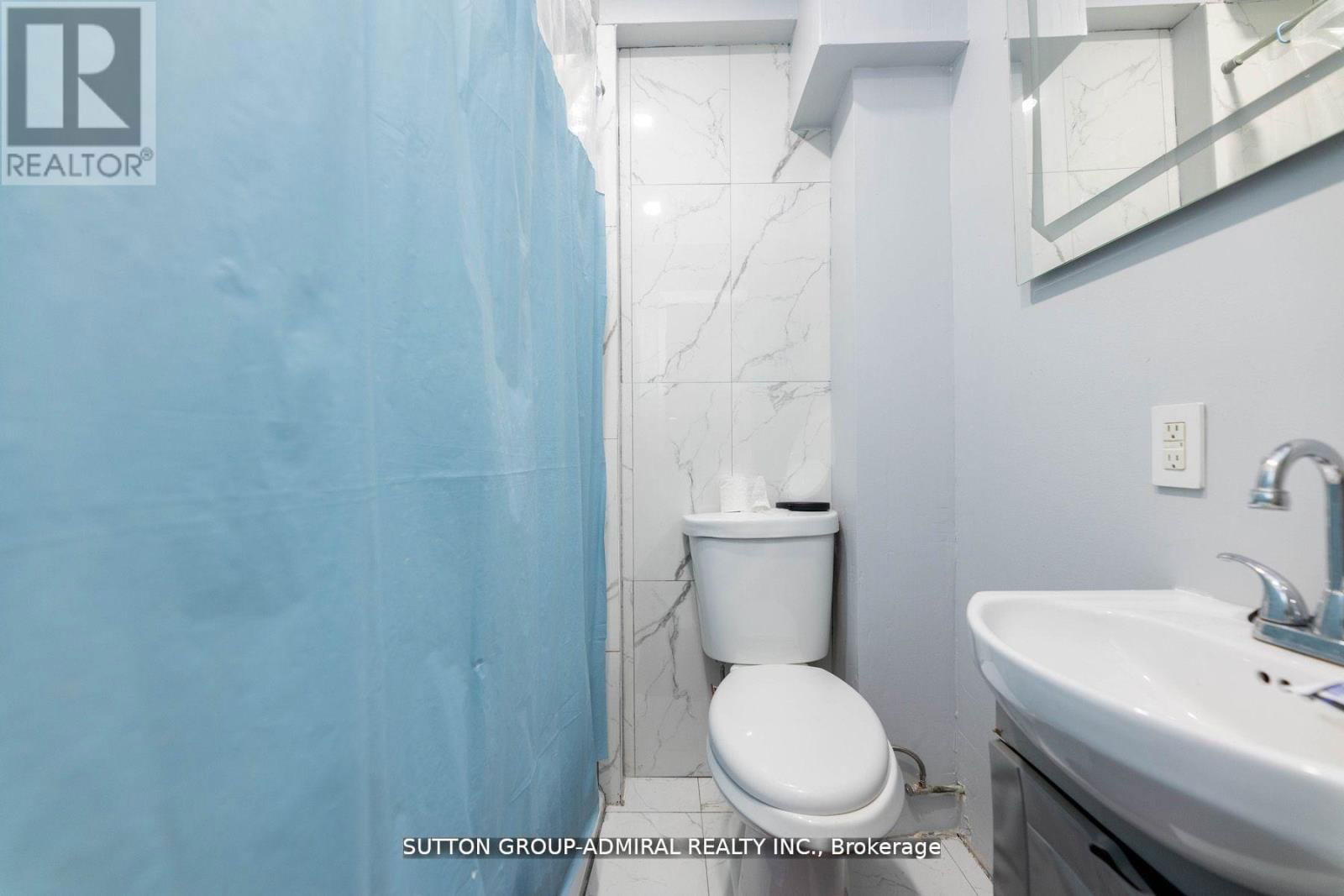 1085 WESTON ROAD Image 20