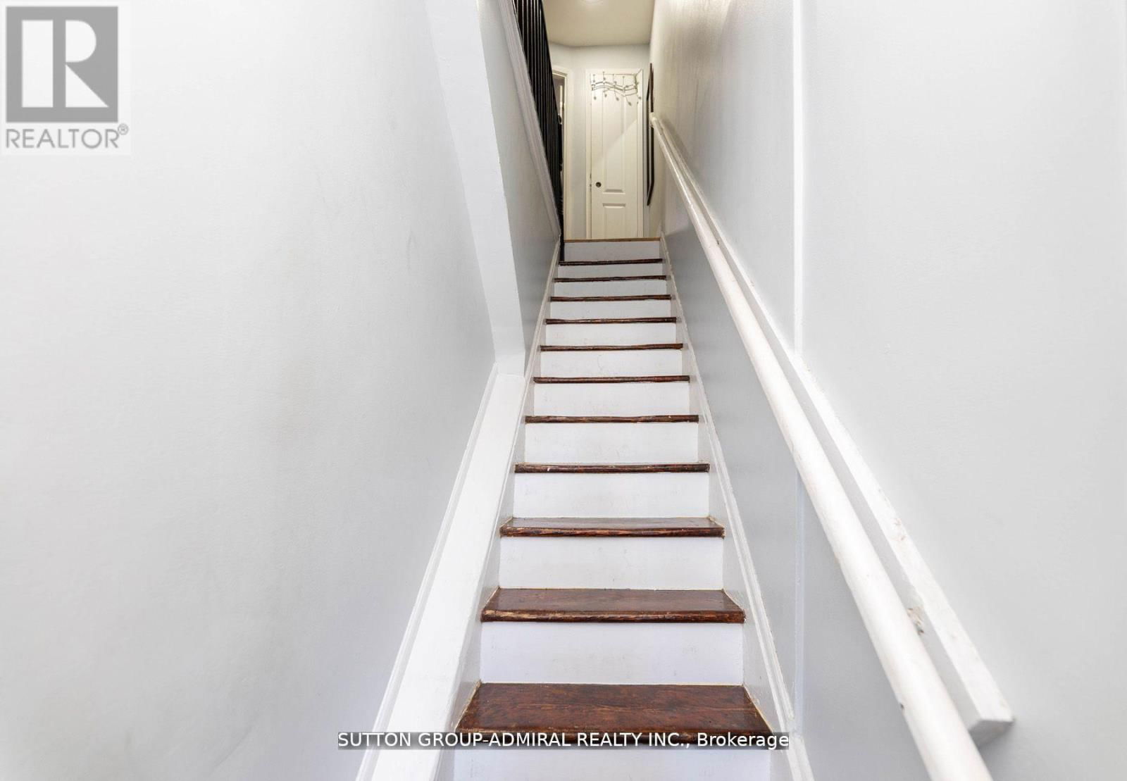 1085 WESTON ROAD Image 24