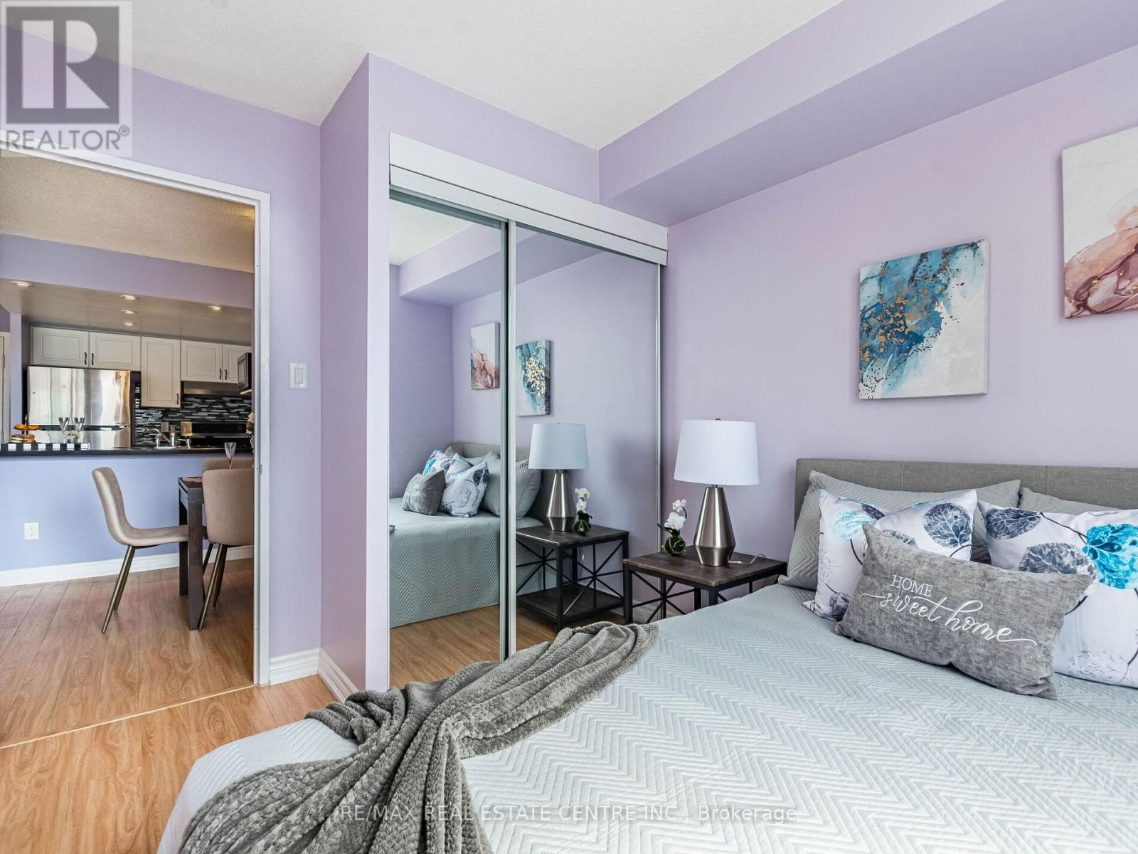 606 - 285 ENFIELD PLACE Image 27