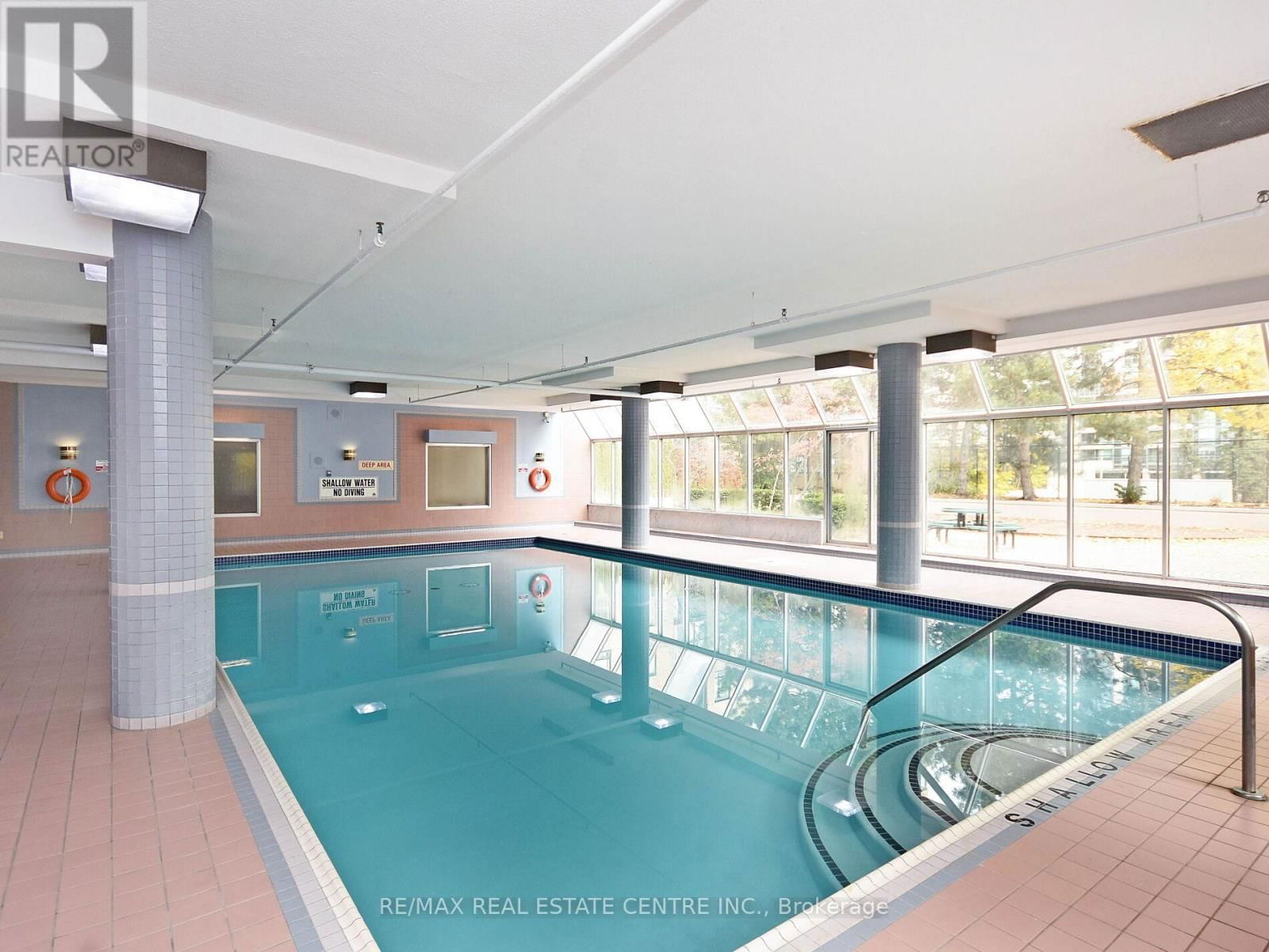 606 - 285 ENFIELD PLACE Image 37