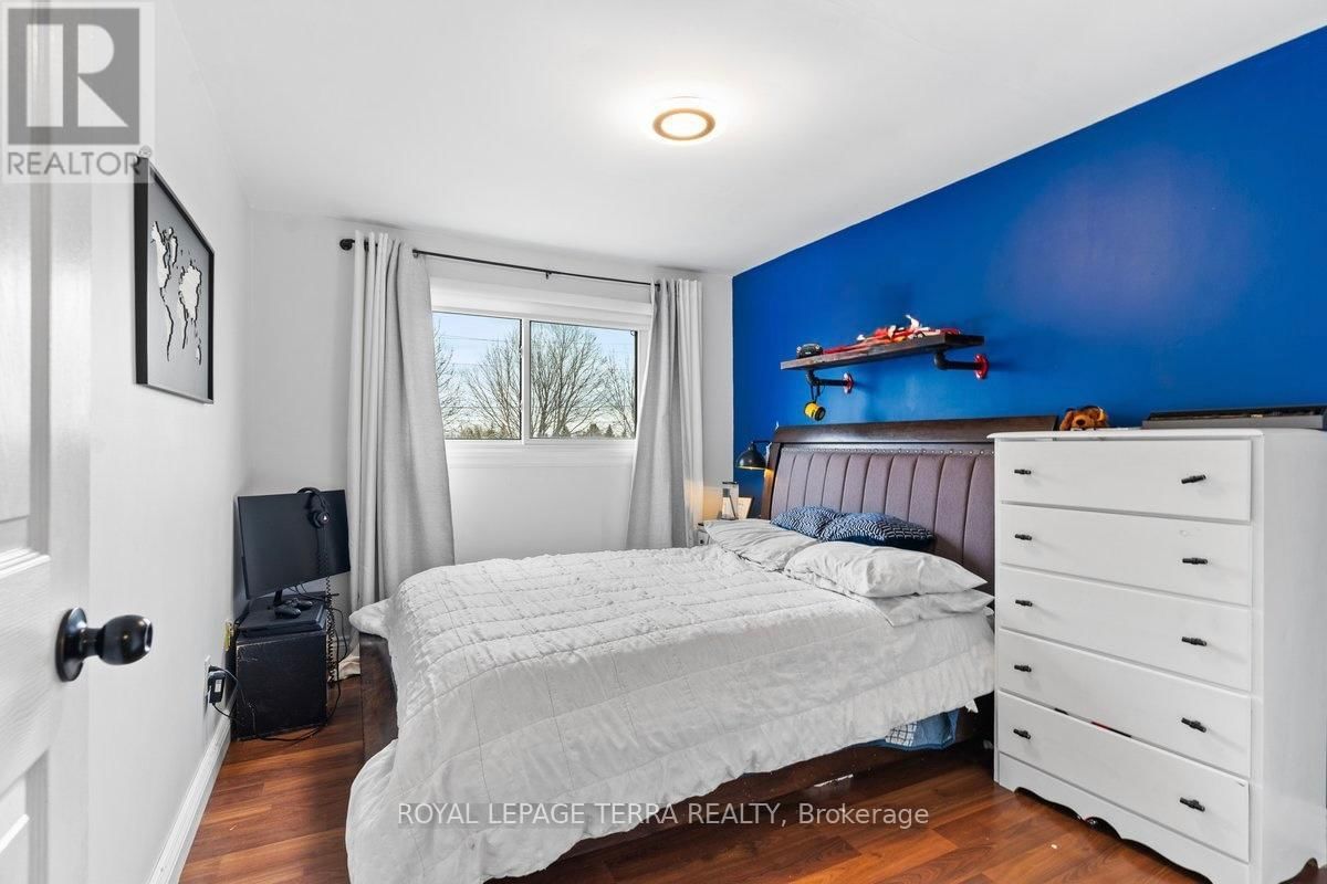 276 ROYAL SALISBURY WAY Image 16