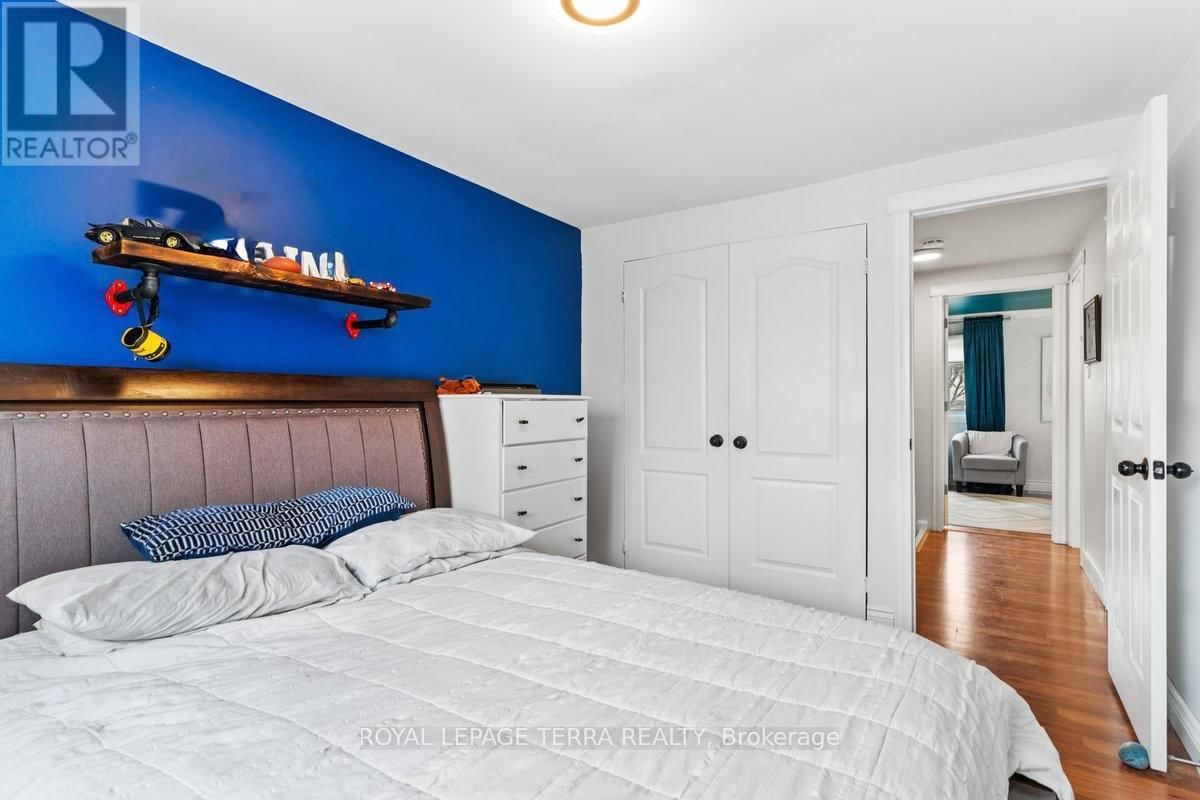 276 ROYAL SALISBURY WAY Image 17