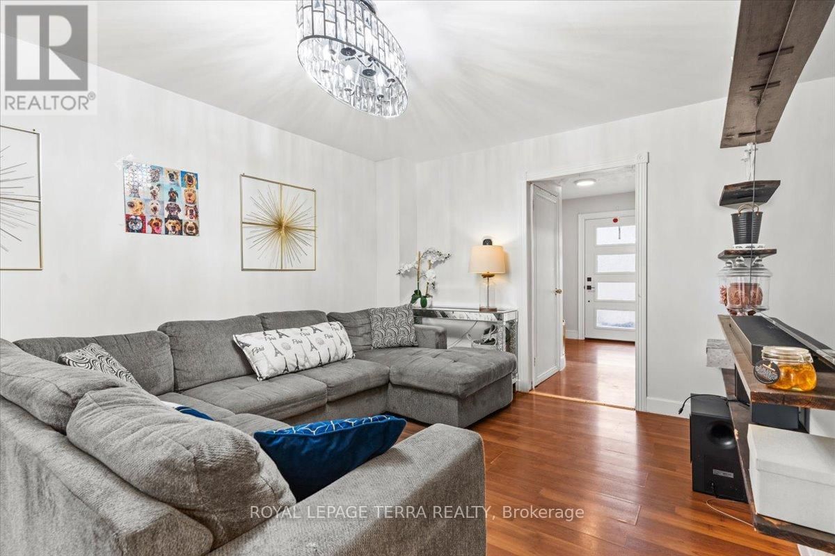 276 ROYAL SALISBURY WAY Image 6
