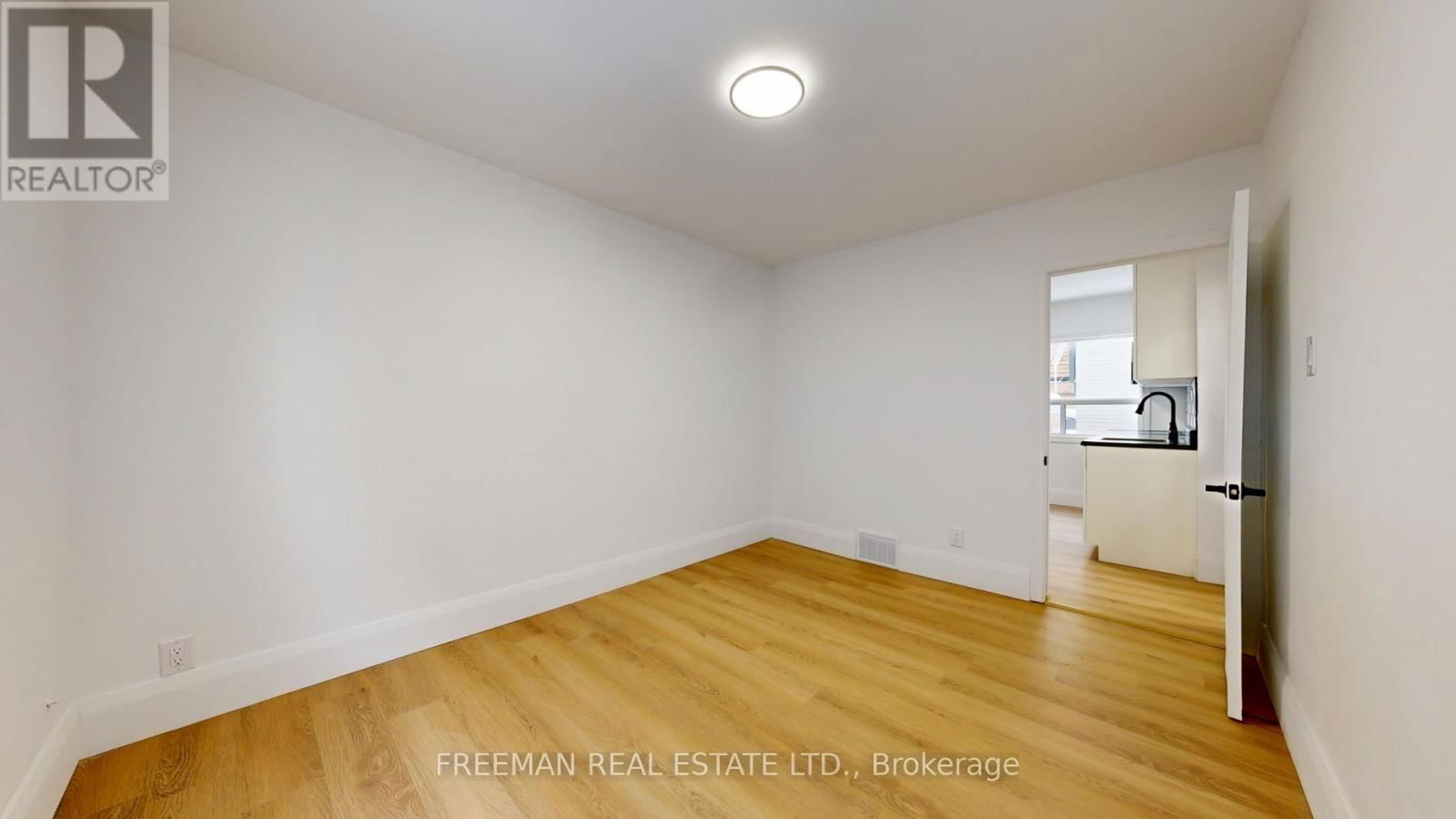 1252 DAVENPORT ROAD Image 8