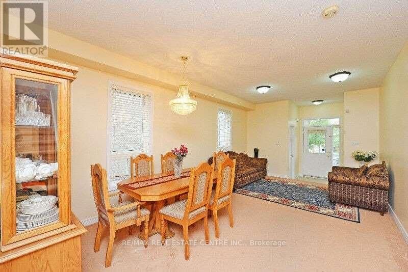 Upper - 62 ASHDALE ROAD Image 5