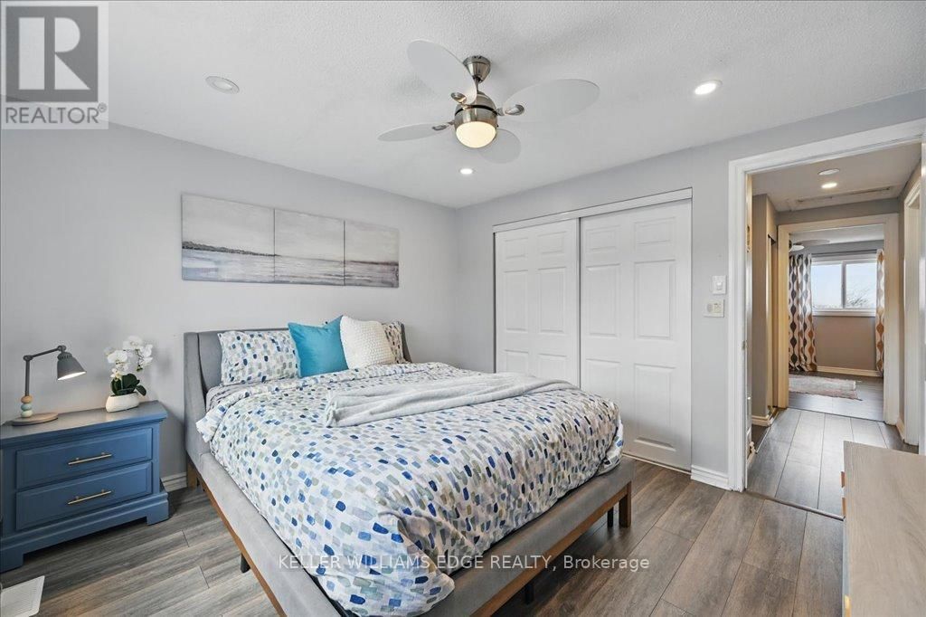 2338 MALCOLM CRESCENT Image 15