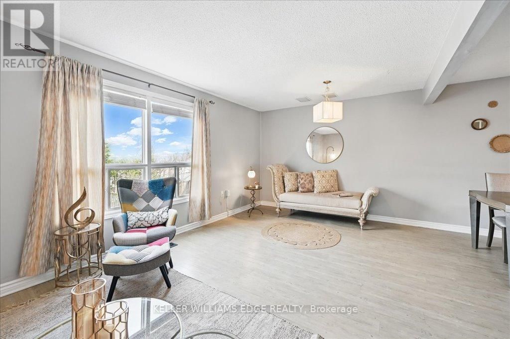 2338 MALCOLM CRESCENT Image 6