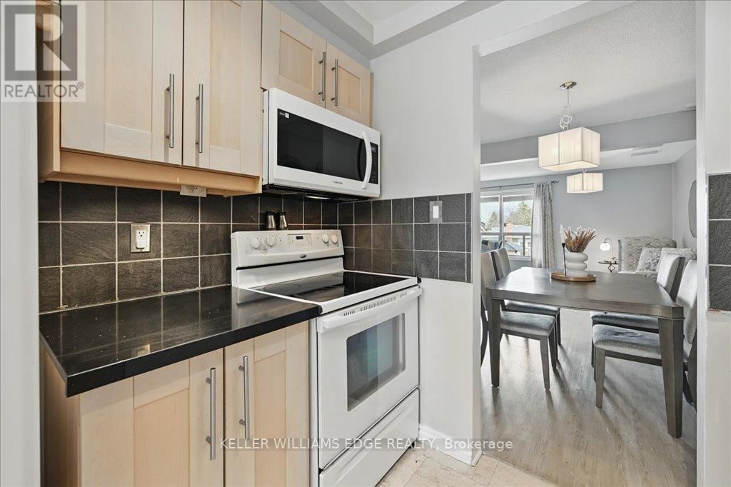 2338 MALCOLM CRESCENT Image 8