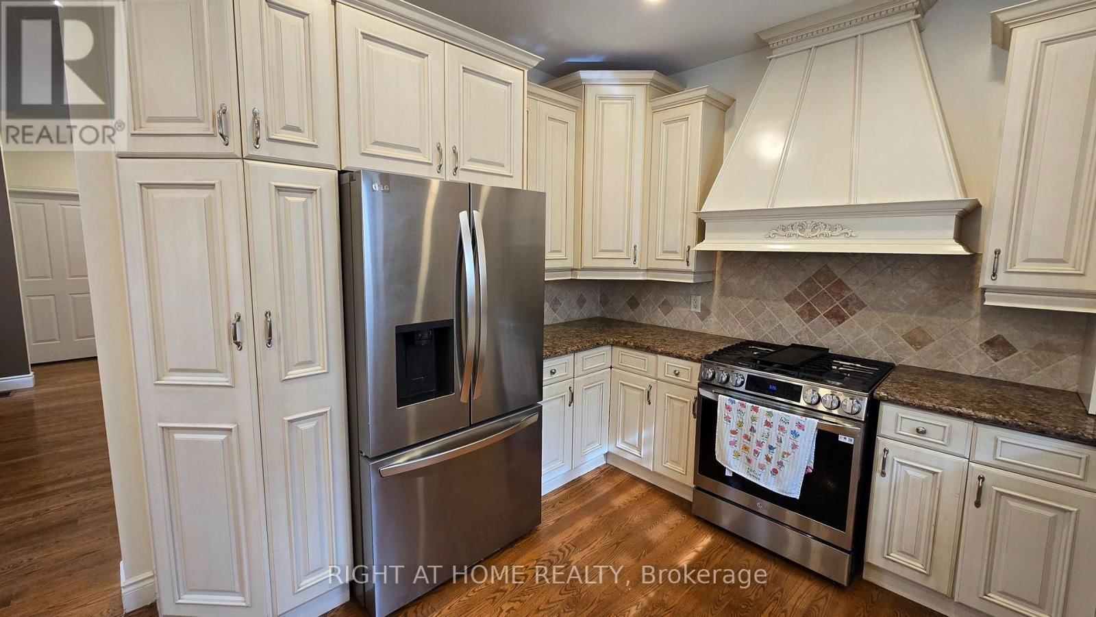 2171 LAKESHORE ROAD Image 14
