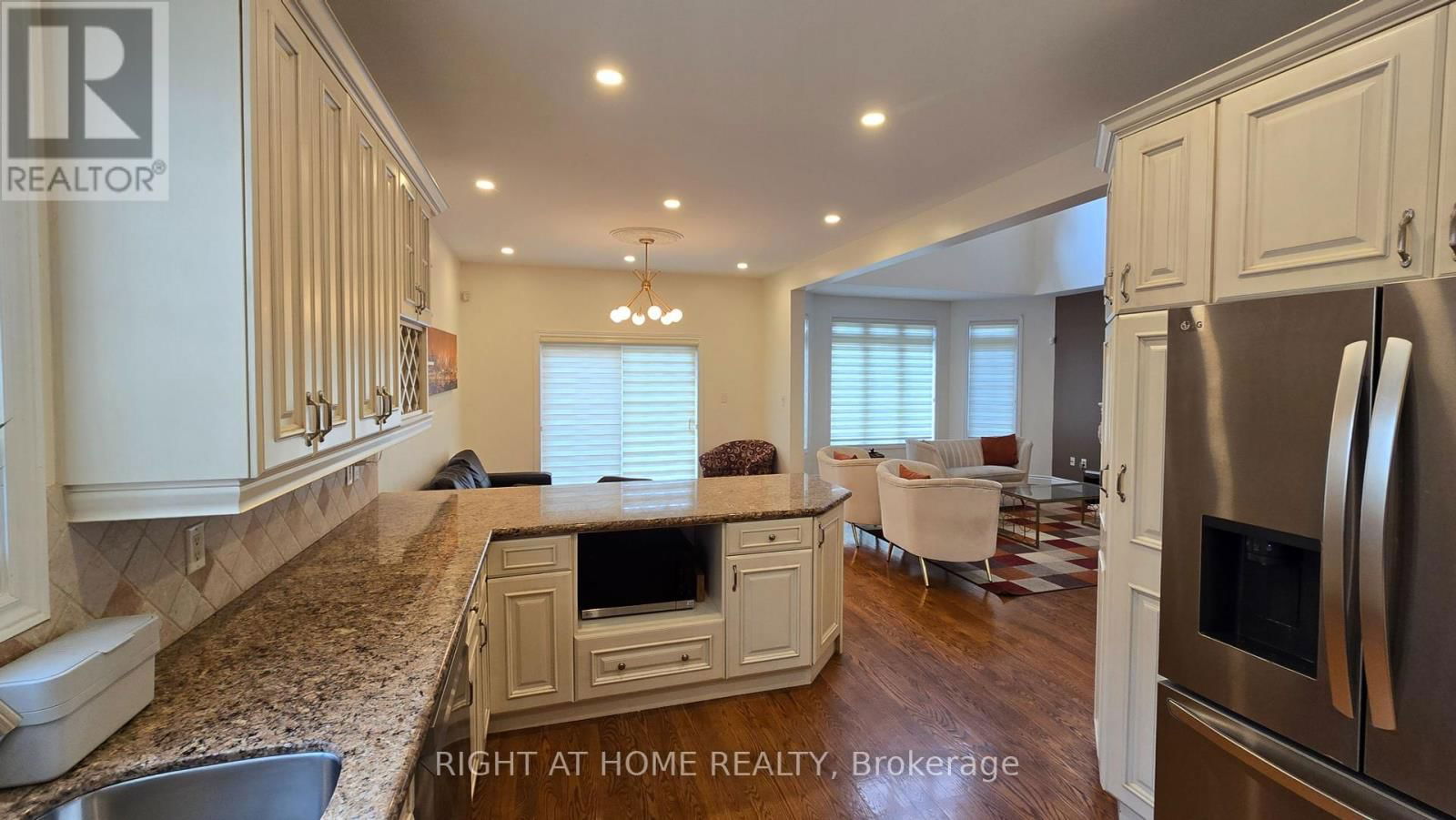 2171 LAKESHORE ROAD Image 15