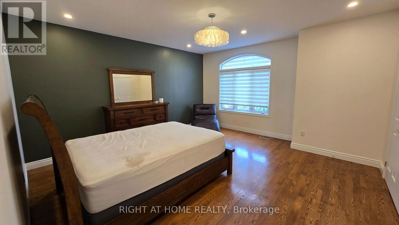 2171 LAKESHORE ROAD Image 28