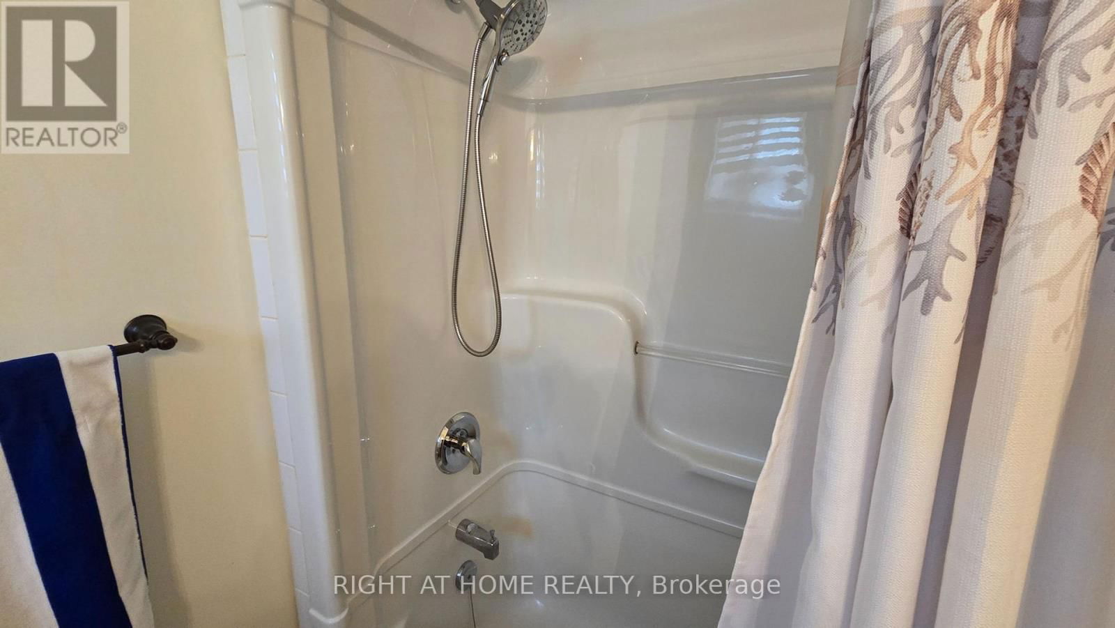 2171 LAKESHORE ROAD Image 34