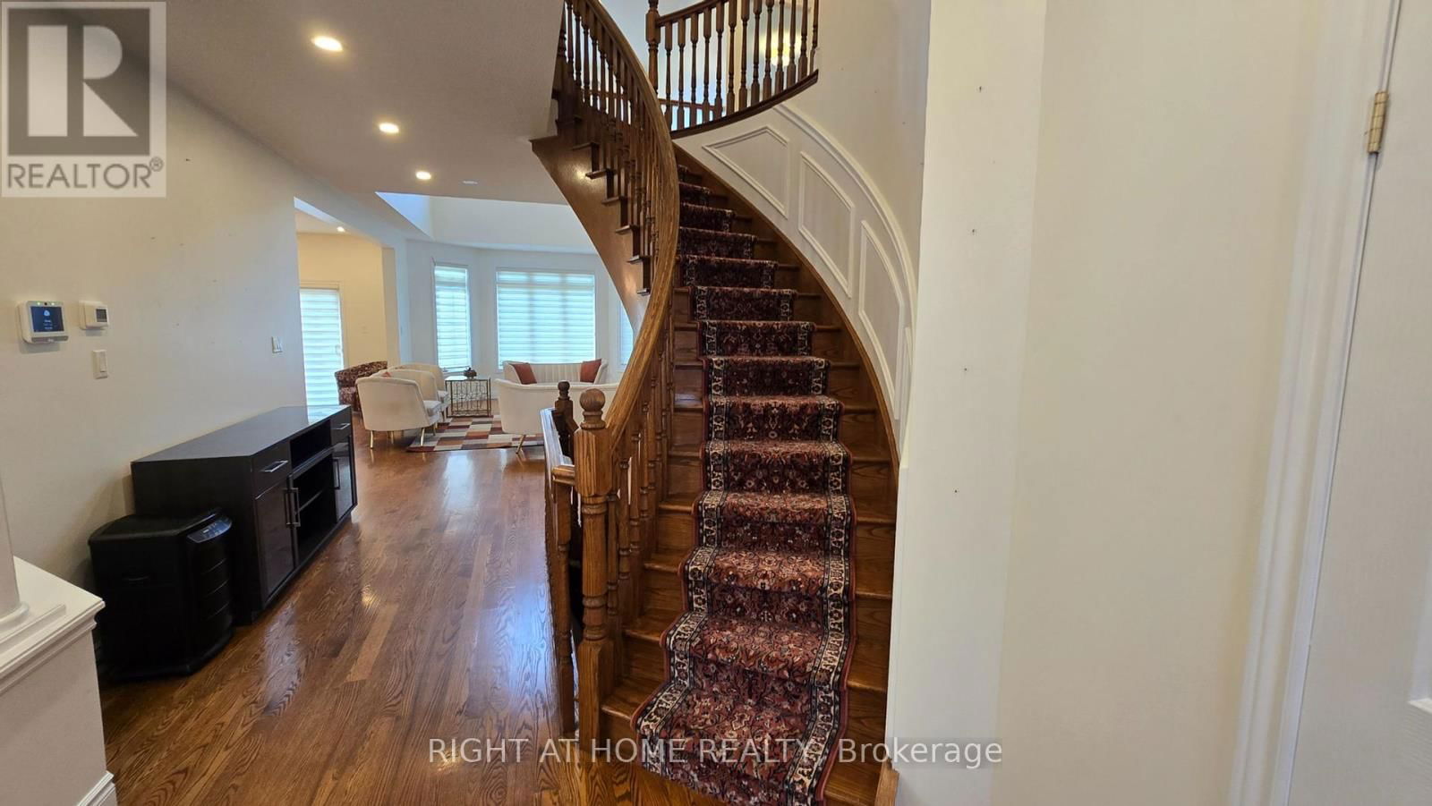 2171 LAKESHORE ROAD Image 8