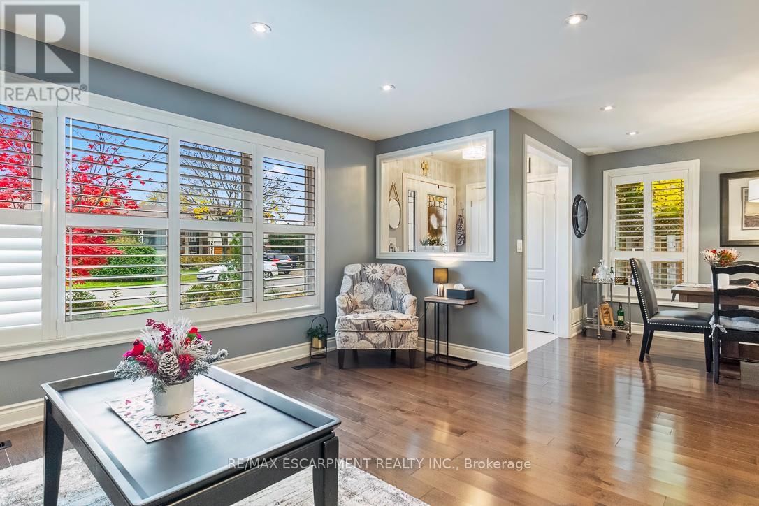 24 WILLIS DRIVE Image 11