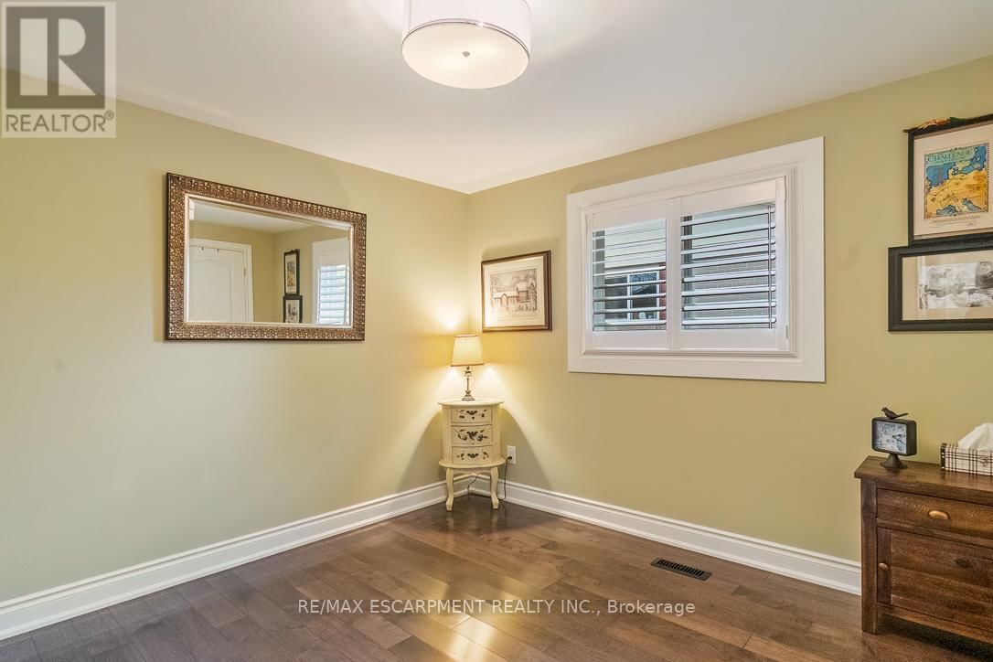 24 WILLIS DRIVE Image 23