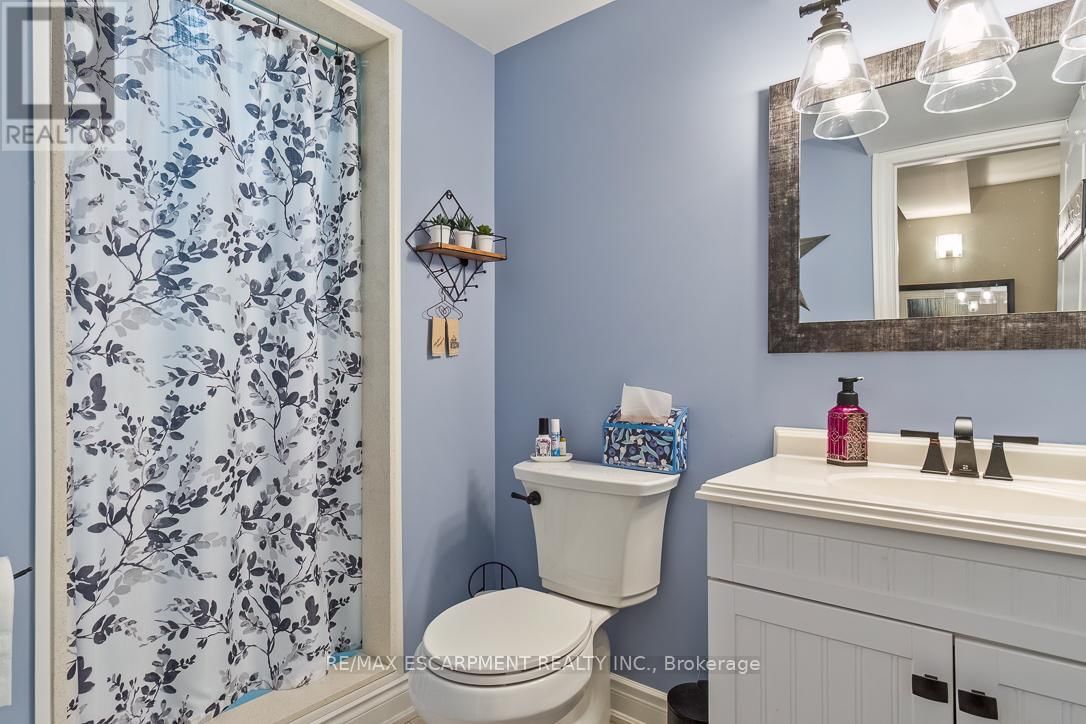 24 WILLIS DRIVE Image 32