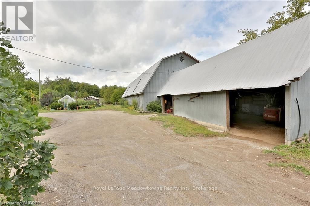225/269 CAMPBELL AVENUE EAST Image 34
